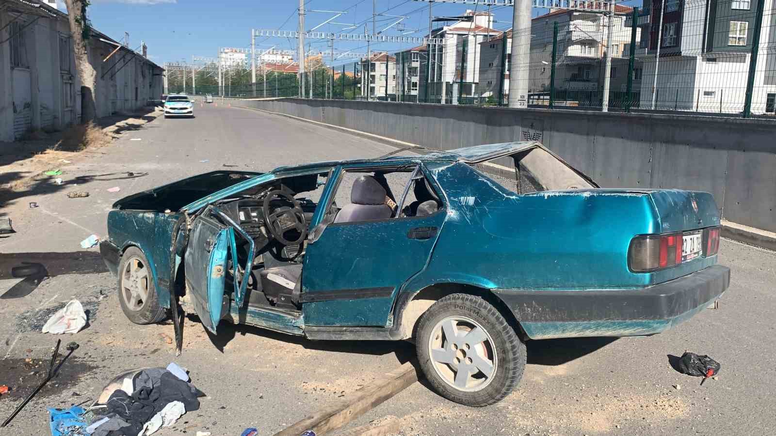 Karaman’da takla atan Tofaş demir yığınına döndü