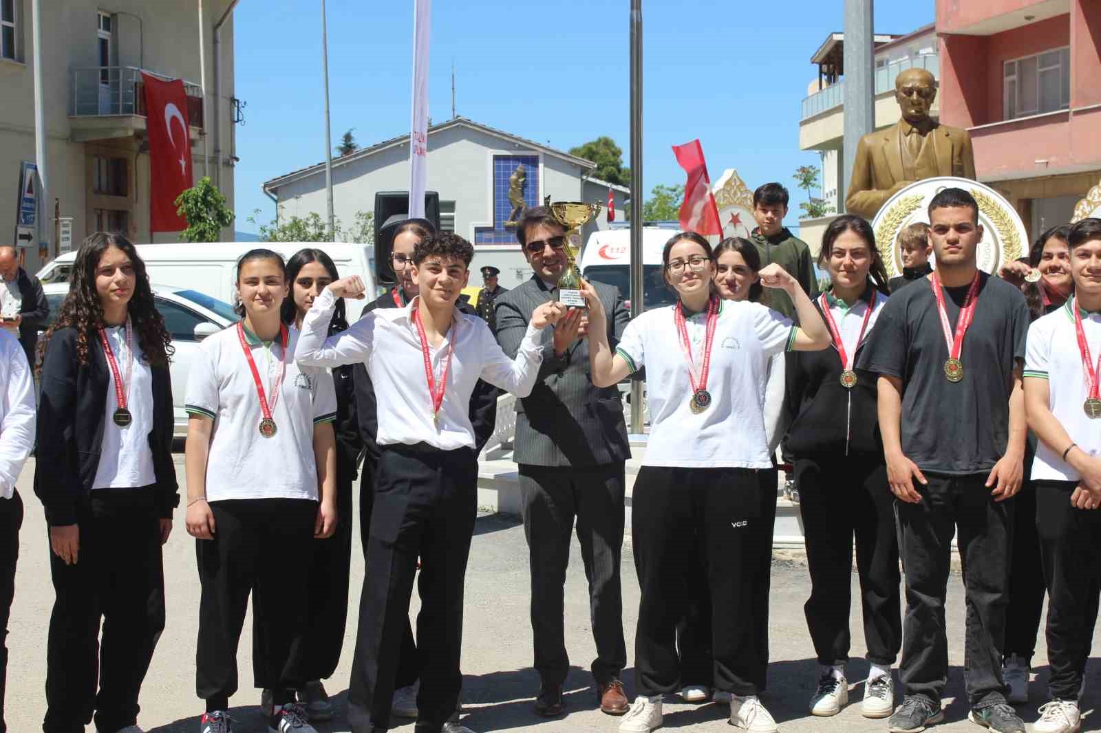 T&uuml;rkeli&rsquo;de 19 Mayıs kutlaması
