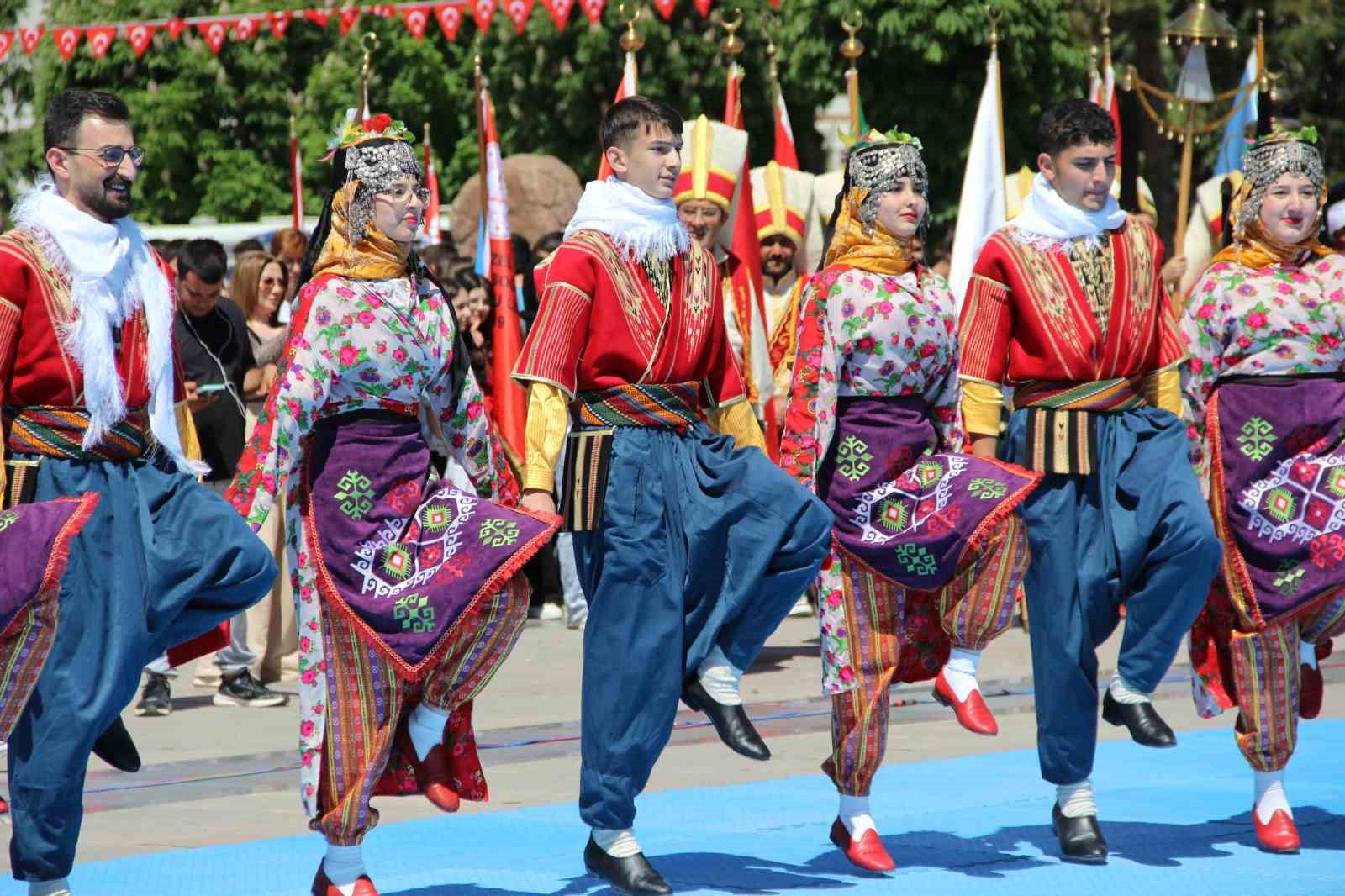 Kırıkkale ve Çorum’da 19 Mayıs coşkusu
