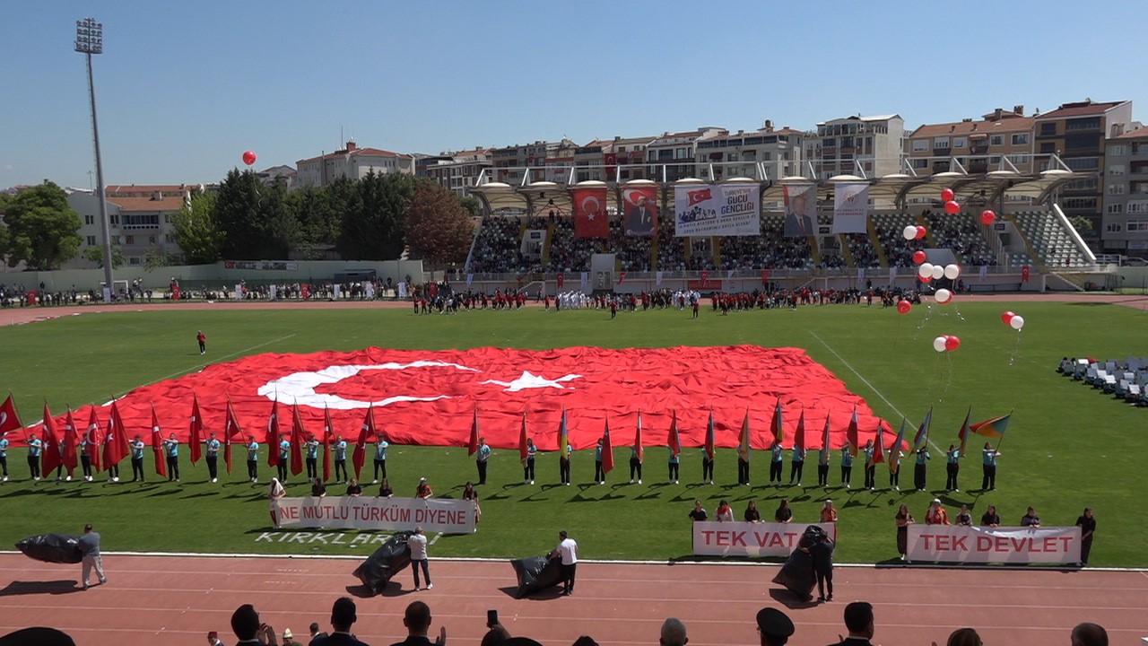 Kırklareli&rsquo;nde 19 Mayıs coşkuyla kutlandı
