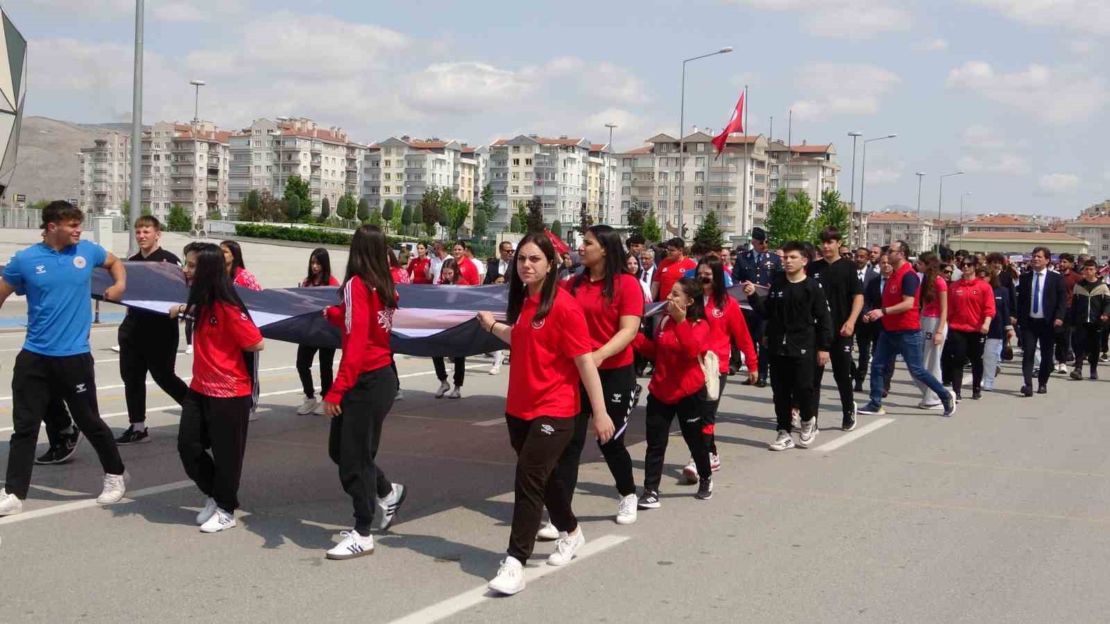 Konya’da 19 Mayıs Atatürk’ü Anma Gençlik ve Spor Bayramı kutlandı