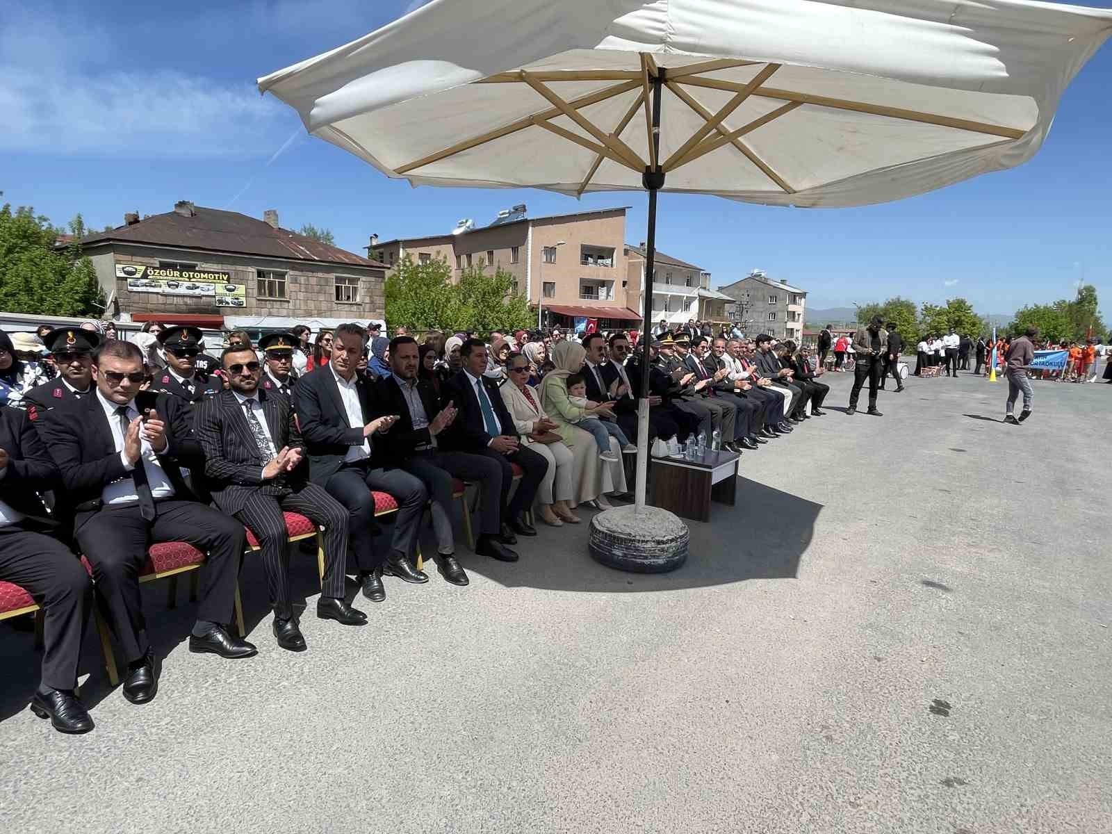 Malazgirt’te 19 Mayıs coşkusu