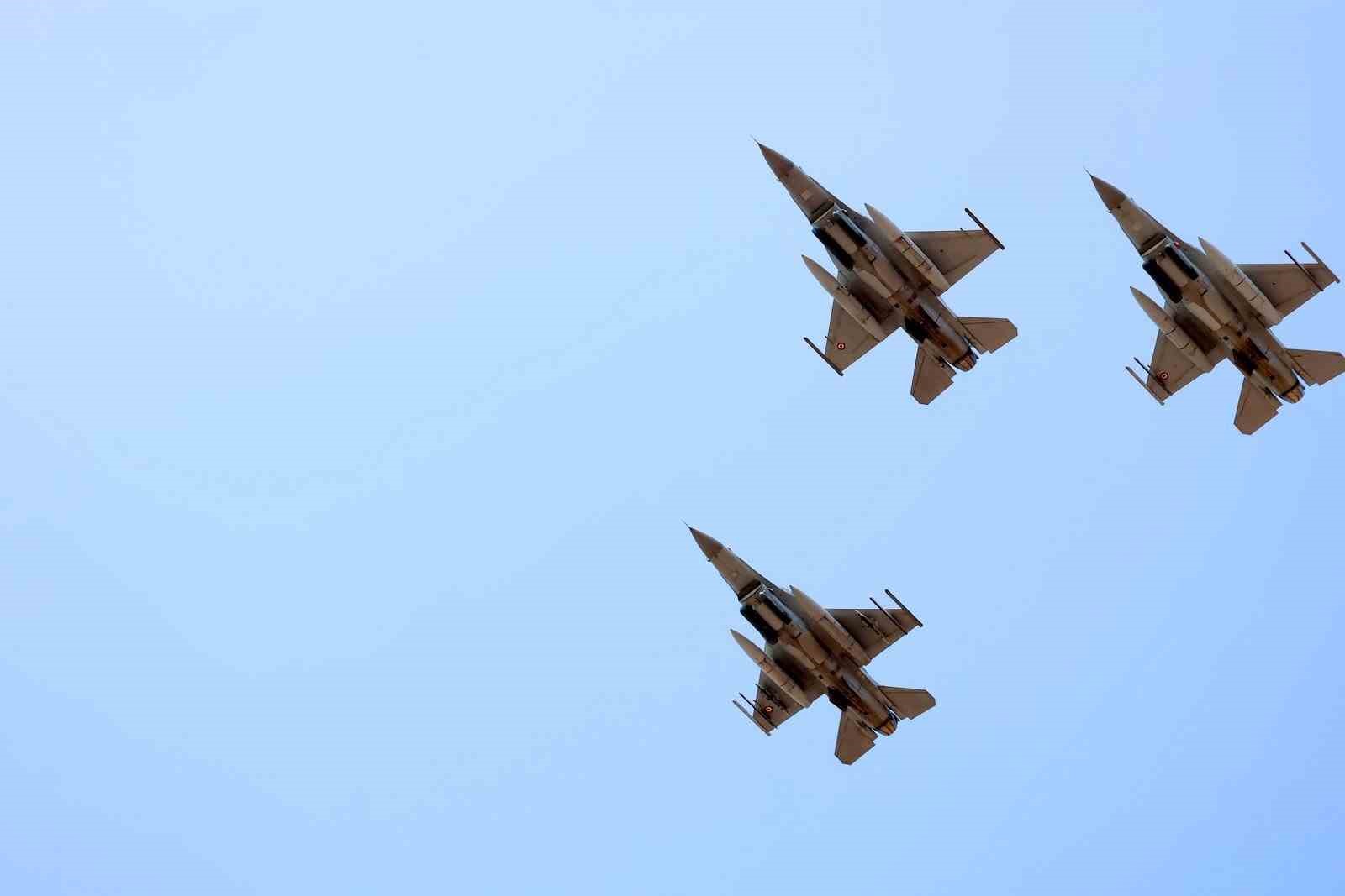 Muğla’da 19 Mayıs coşkusu F-16’ların gösterisiyle başladı