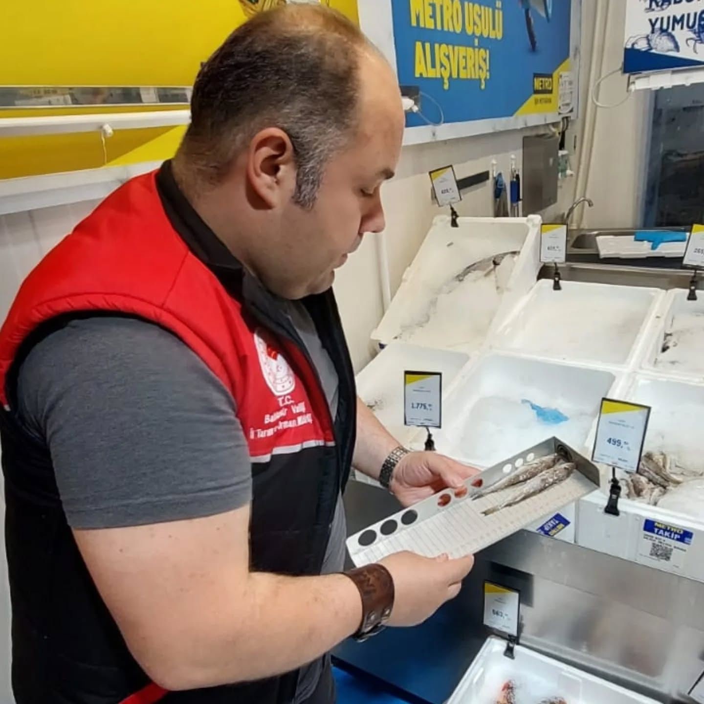 Edremit’te su ürünleri denetimleri aralıksız sürüyor