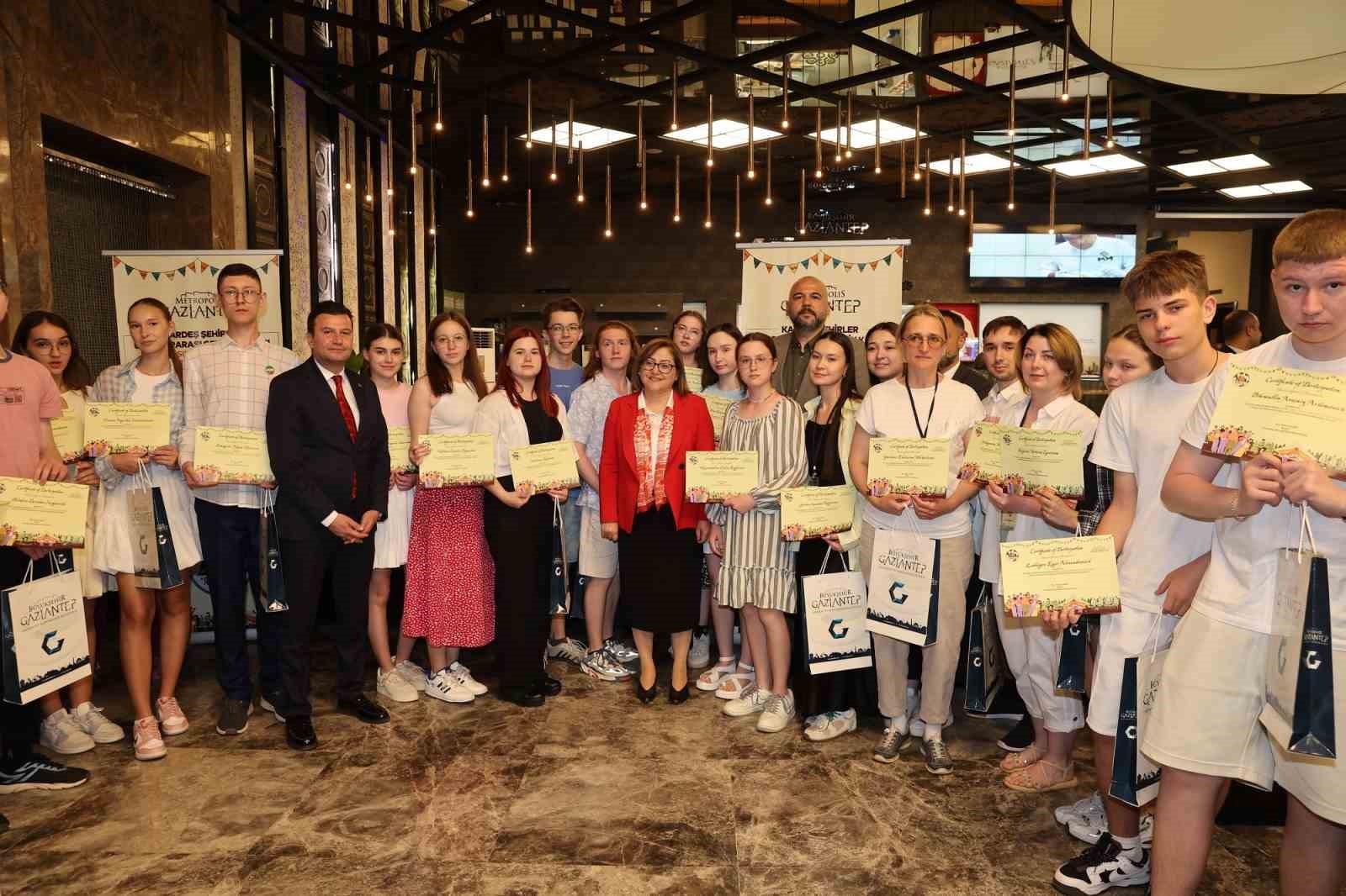 Gaziantep Büyükşehir Kardeş Şehirler Uluslararası Gençlik Kampı tamamlandı