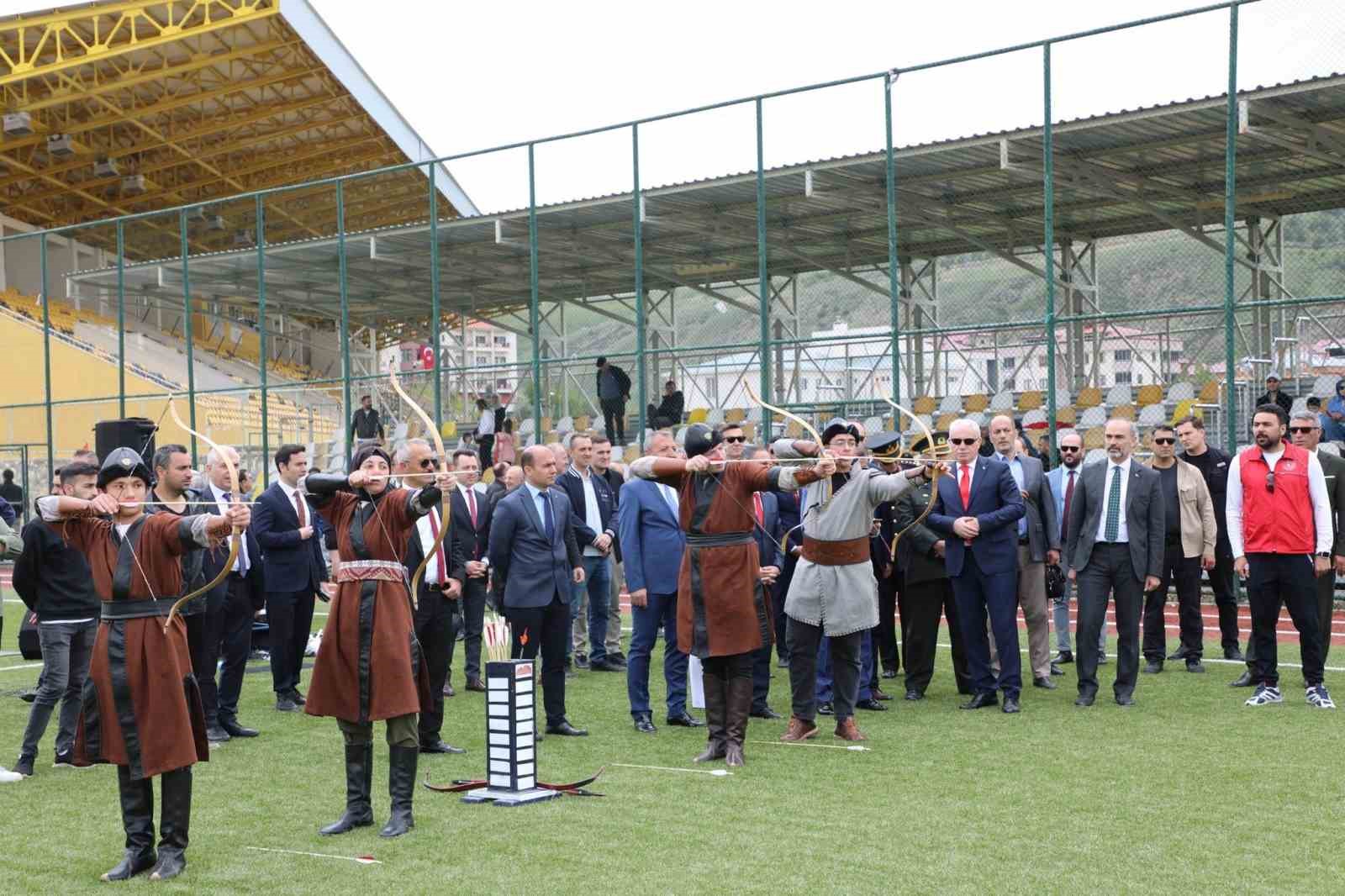 Bayburt’ta 19 Mayıs Atatürk’ü Anma, Gençlik ve Spor Bayramı kutlandı