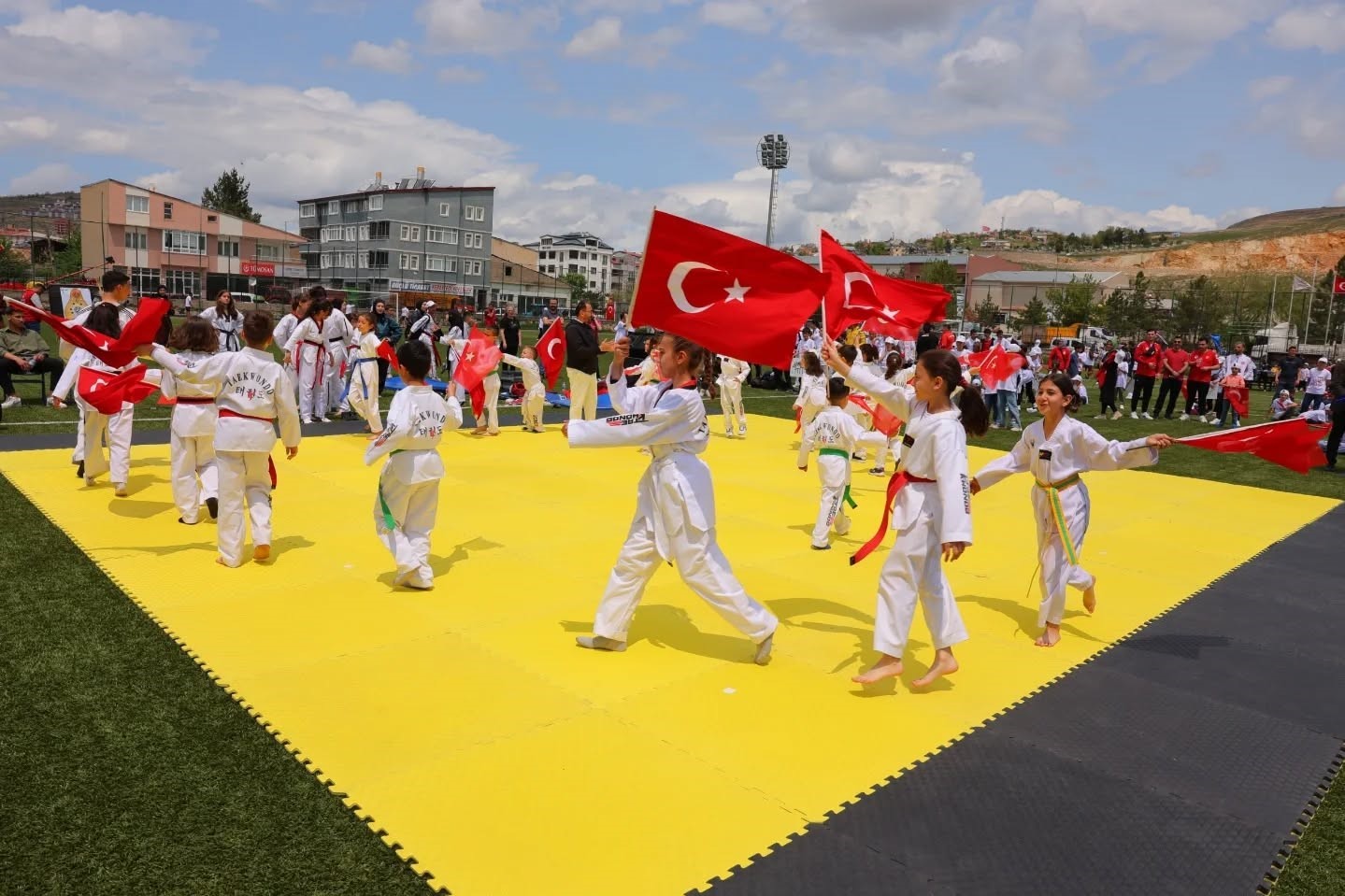 Bayburt&rsquo;ta 19 Mayıs Atat&uuml;rk&rsquo;&uuml; Anma, Gen&ccedil;lik ve Spor Bayramı kutlandı
