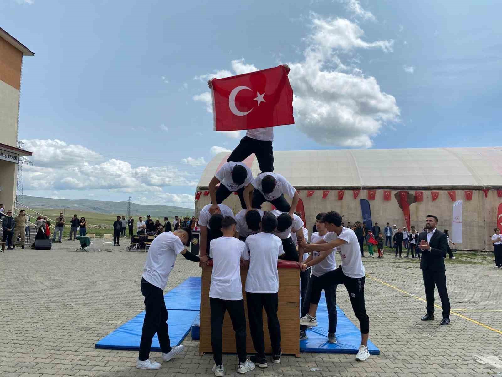 19 Mayıs Atatürk’ü Anma, Gençlik ve Spor Bayramı’nın 106. yılı coşkuyla kutlandı