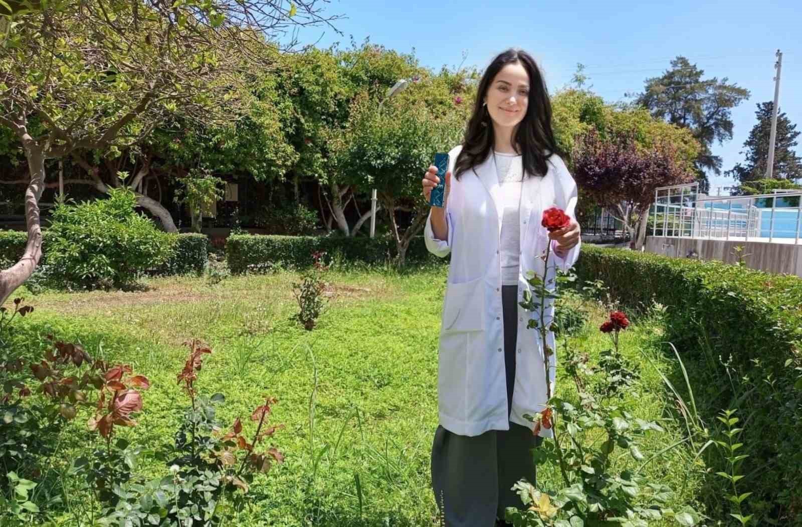 Karya Farma HBX Ar-Ge, g&uuml;l&uuml; labortuvara aldı, g&uuml;l&uuml;n frekansı tıp d&uuml;nyasında kullanılacak
