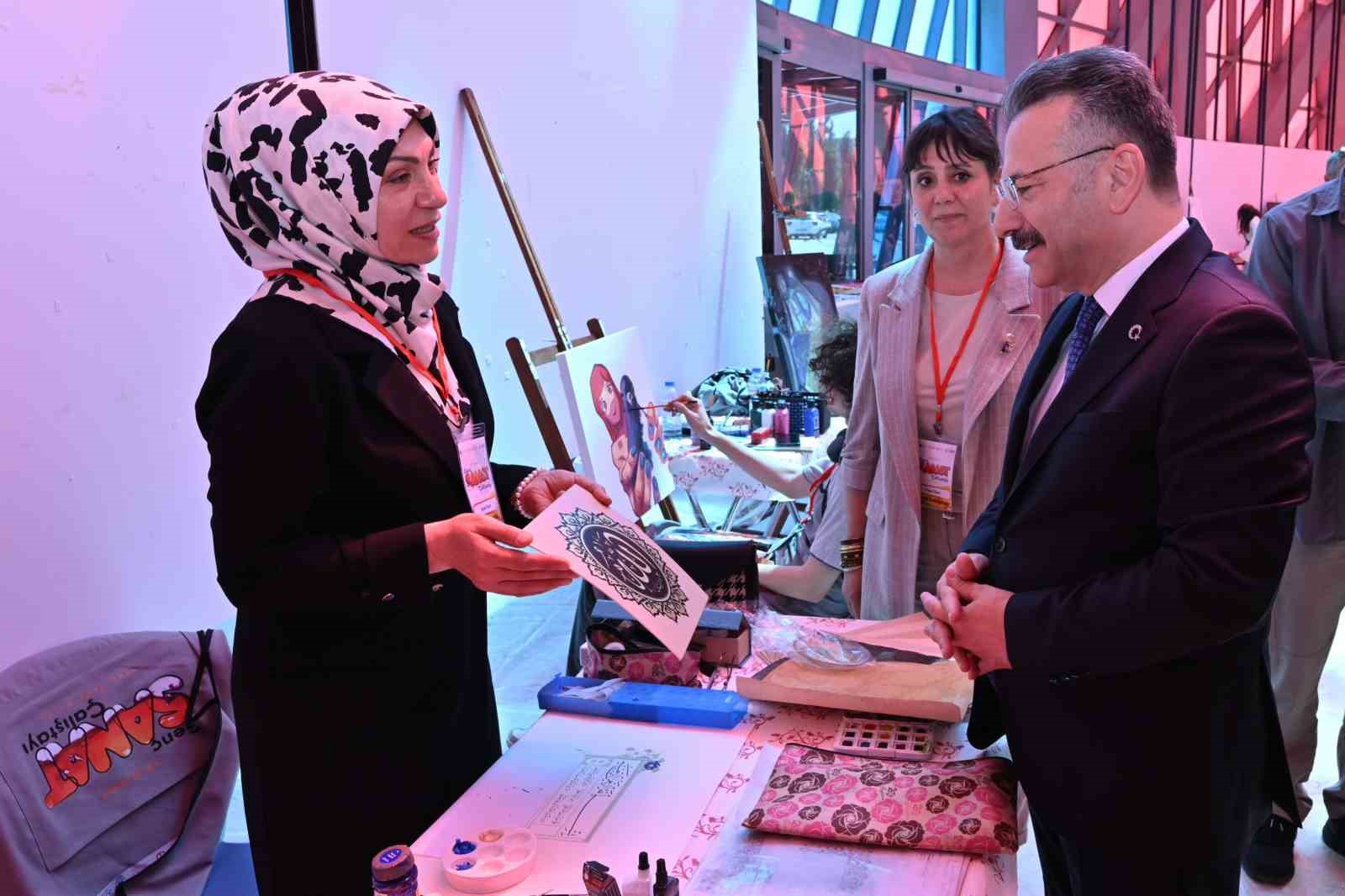 Vali Aksoy Genç Sanat Çalıştayı’na katıldı