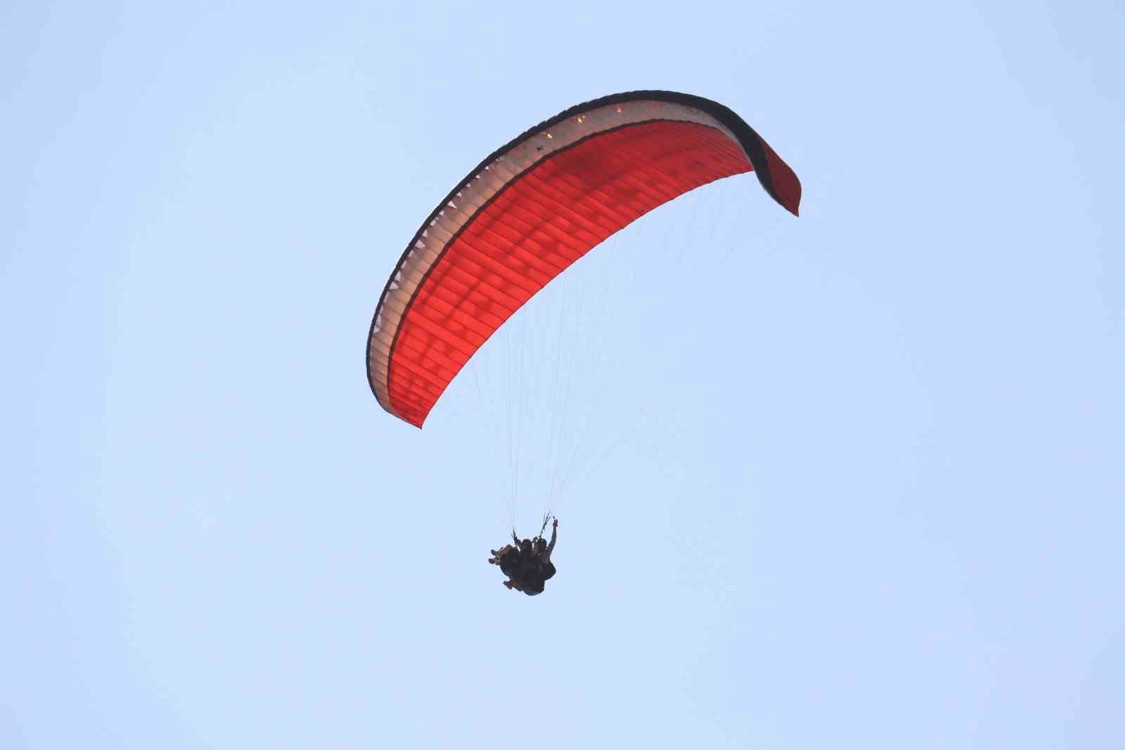 Fethiye’de 19 Mayıs coşkusu gökyüzüne taşındı