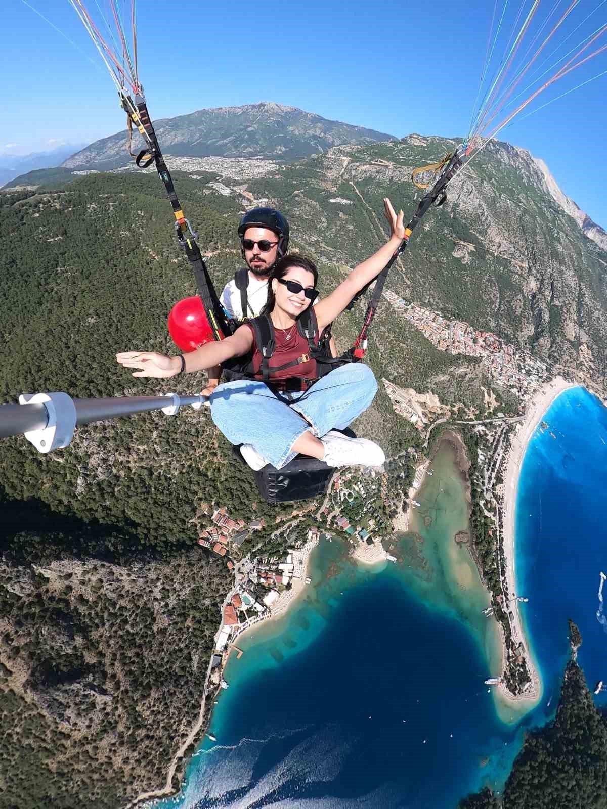 Fethiye’de 19 Mayıs coşkusu gökyüzüne taşındı
