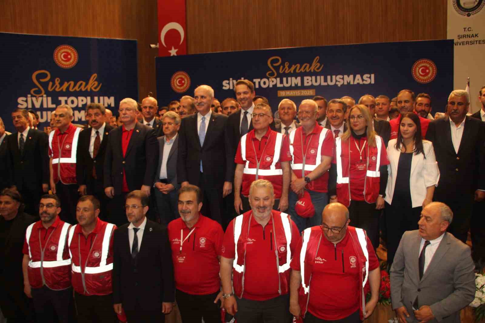 TBMM Başkanı Kurtulmuş: "Artık bu coğrafyanın insanları yan yana omuz omuza yetti artık diyerek b&uuml;y&uuml;k bir millet olarak ayağa kalkacak"
