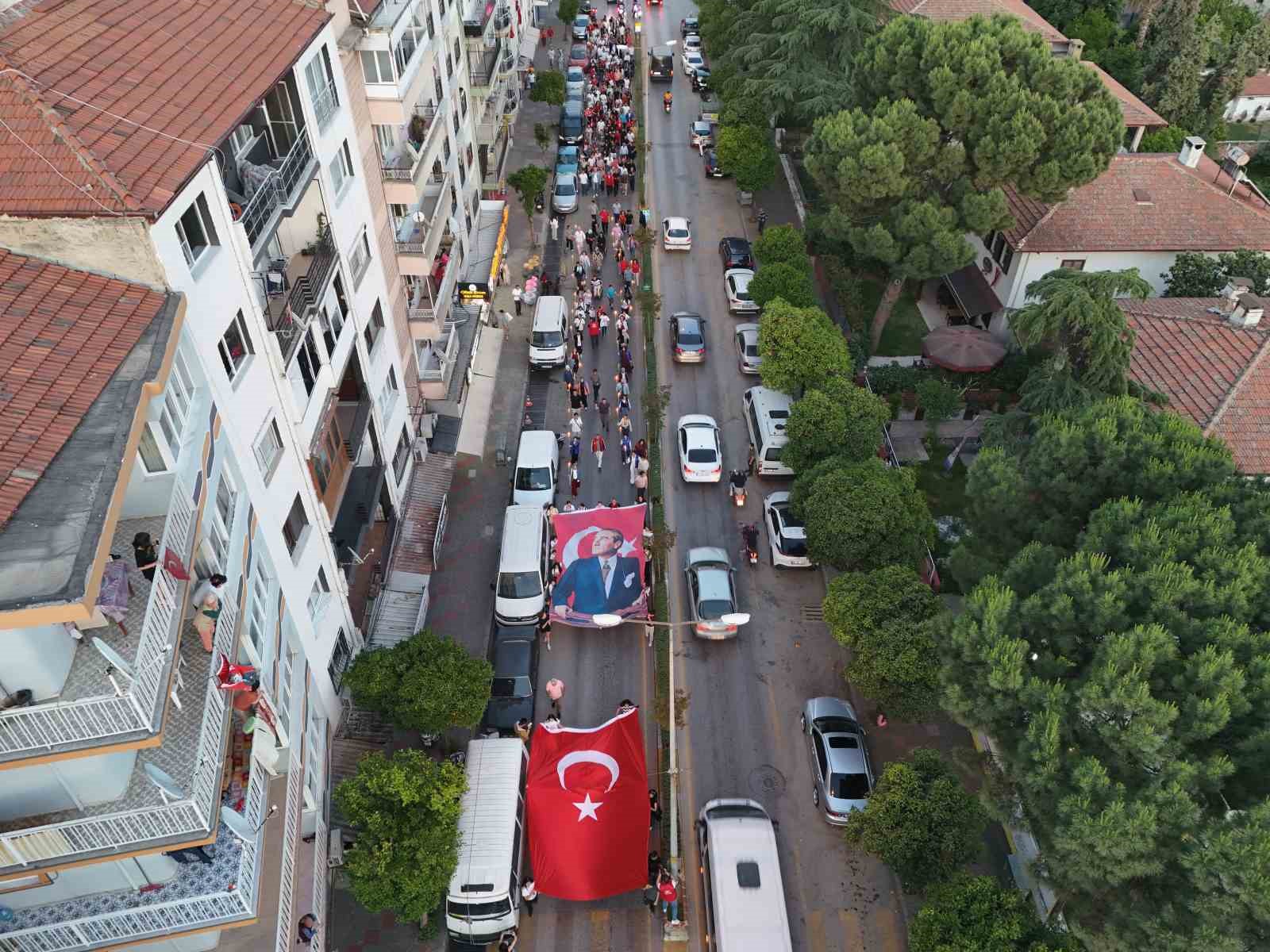 Aydın’da 19 Mayıs kutlamaları fener alayıyla taçlandı