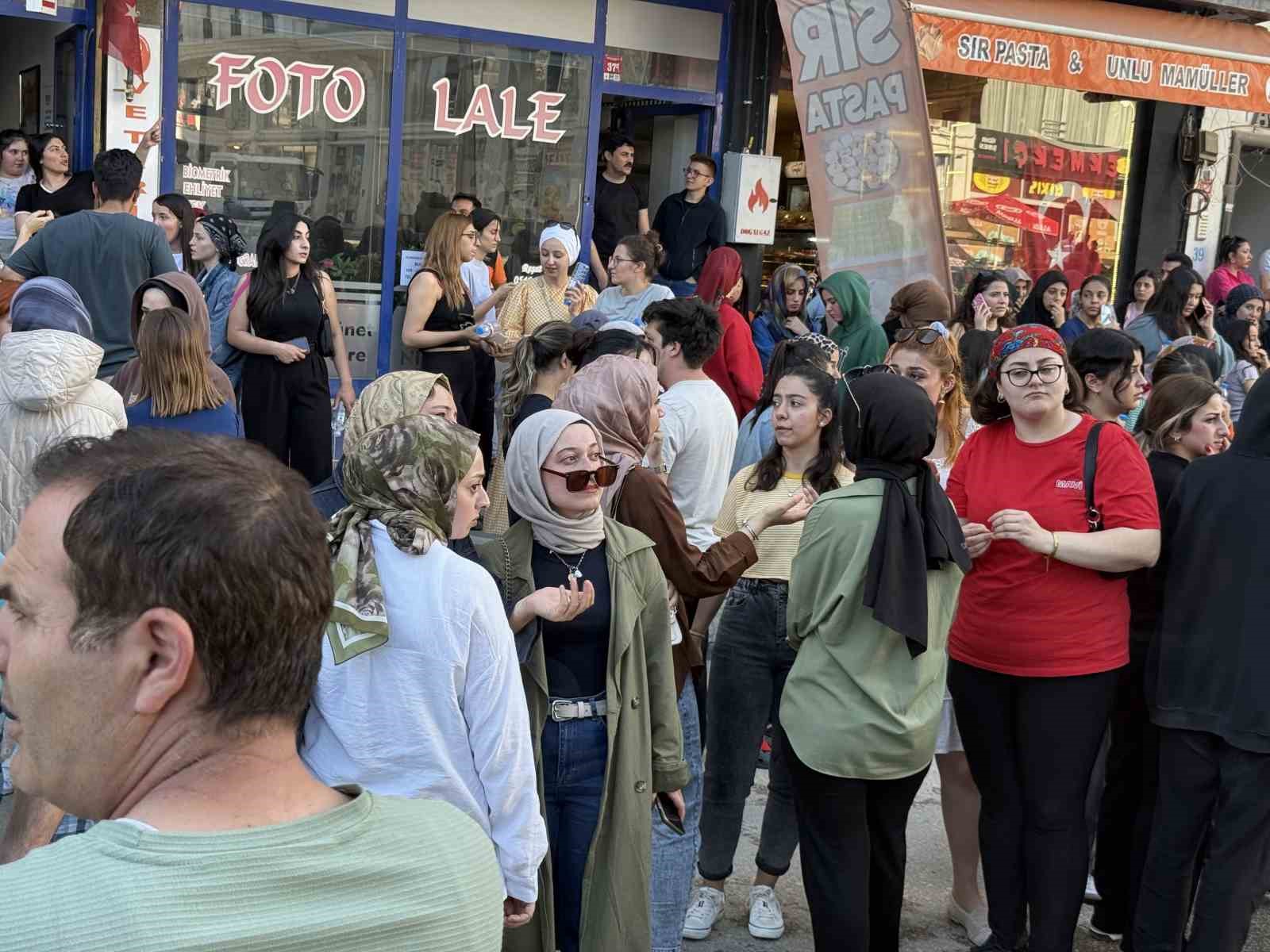 Yangın çıkan yurttaki öğrencilerden tepki: "Yangın tüpü, alarm yok"