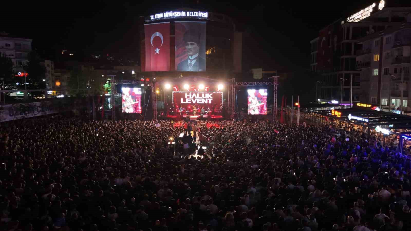 Büyükşehir, 19 Mayıs Bayramı’nı 40 bin Aydınlıyla kutladı