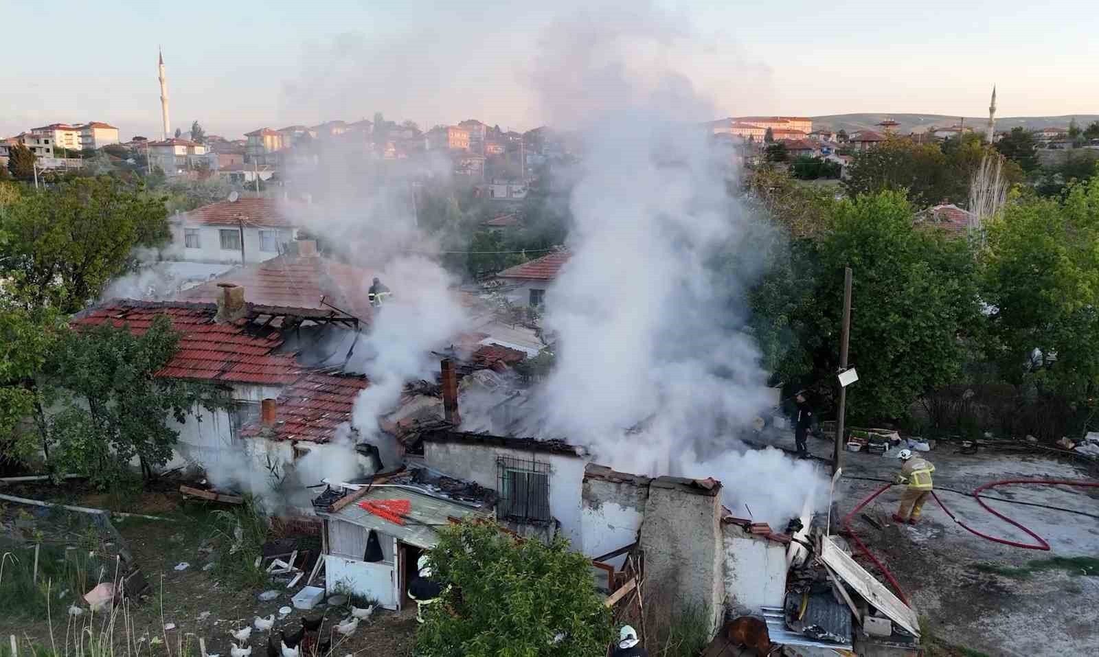 Kırıkkale’de müstakil evde yangın