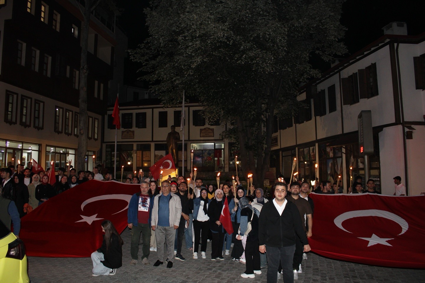 Kemaliye’de Fener Alayı ve Gençlik Yürüyüşü düzenlendi