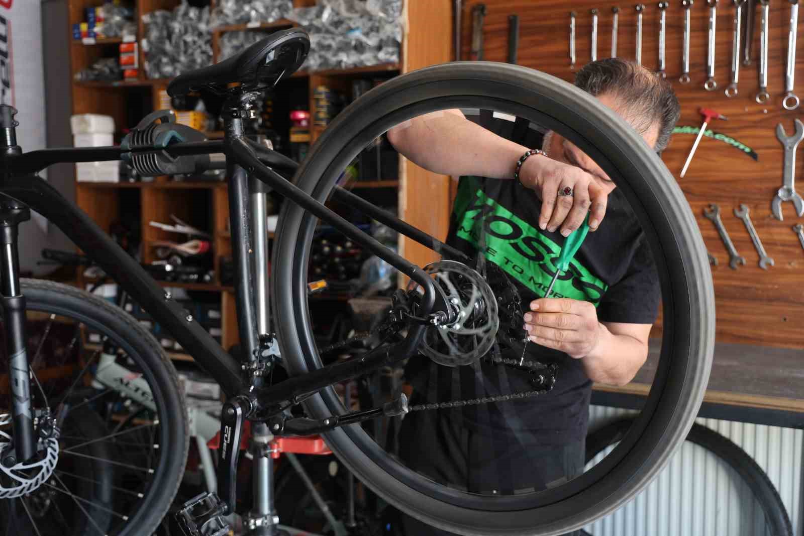 Ustası uyardı: Bakımı yapılmayan bisiklet kazalara sebep olabilir