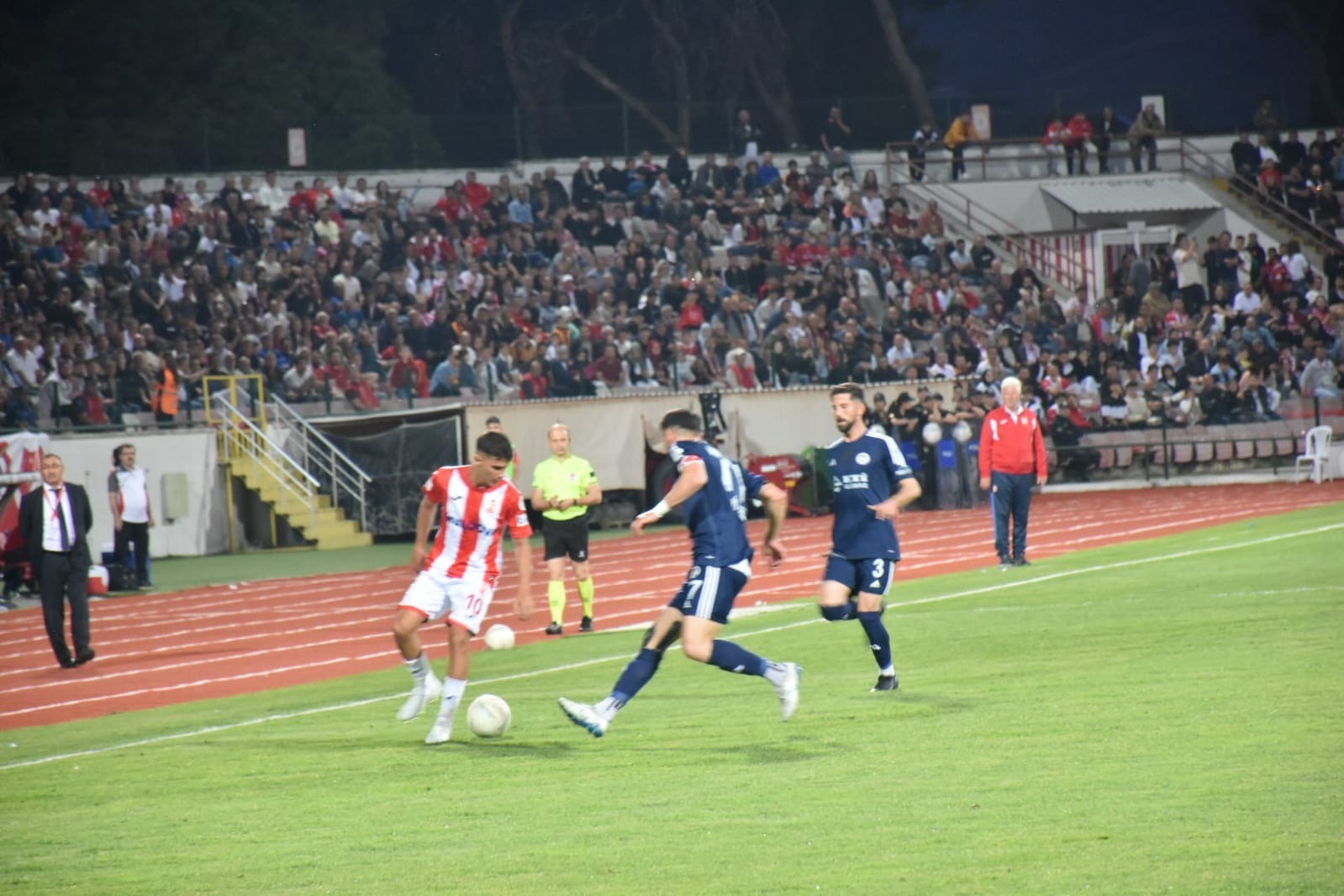 Fosfatspor’un 2. Lig hayali seneye kaldı