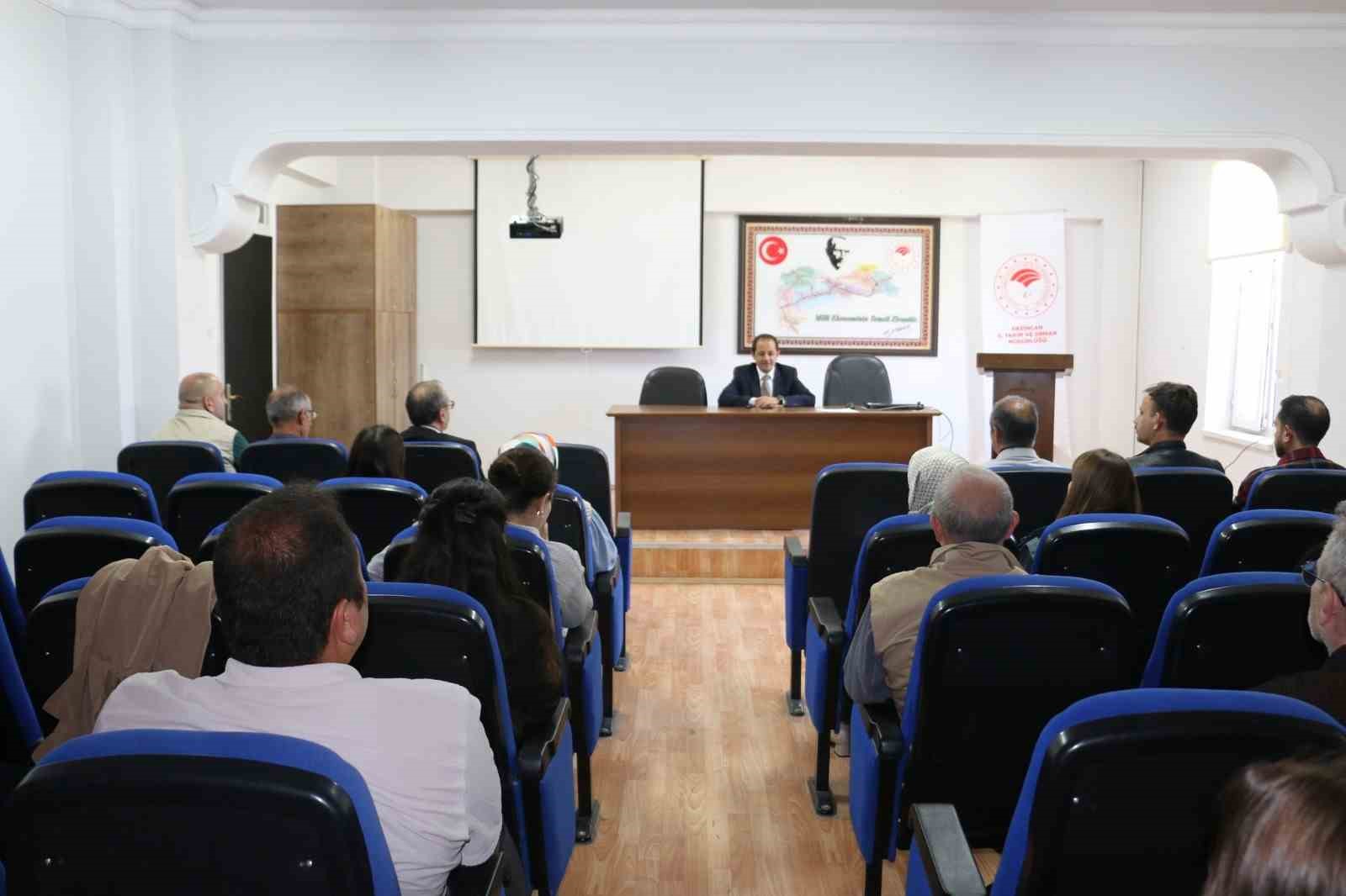 Erzincan’da gıda kontrol ekiplerine eğitim verildi