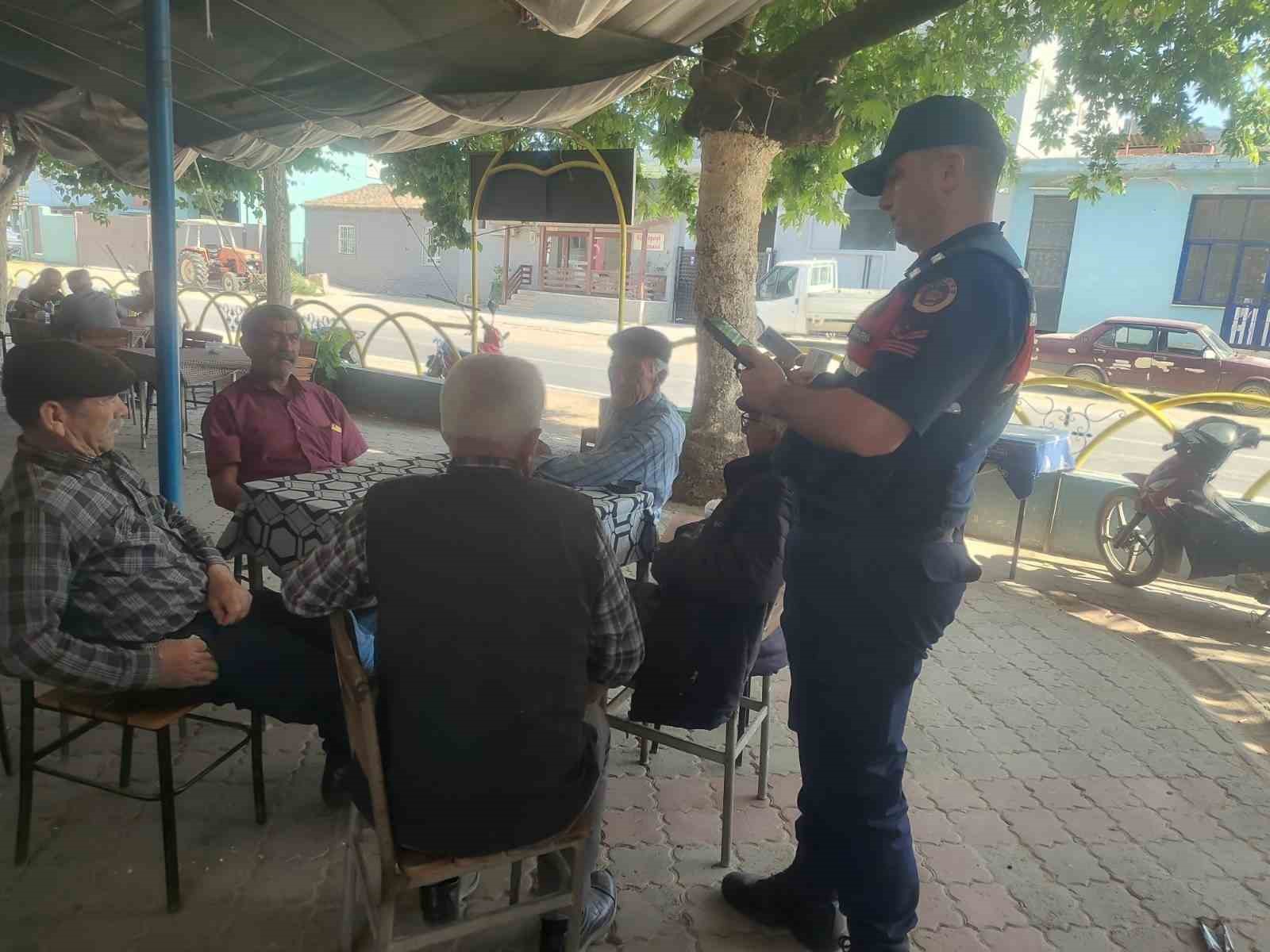 Jandarma Efeler’de denetimlerine devam ediyor