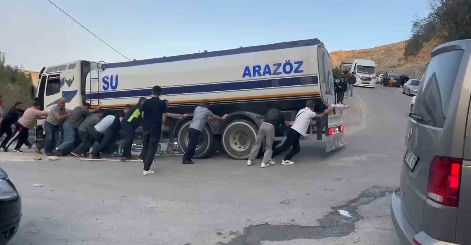 Hatalı park, dönüşü engelledi