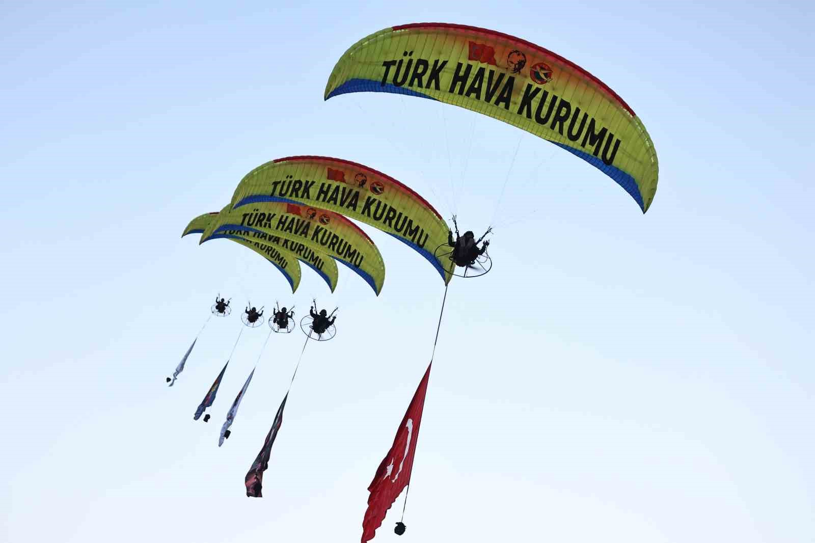 Antalyalılar 19 Mayıs&rsquo;ta tek y&uuml;rek oldu
