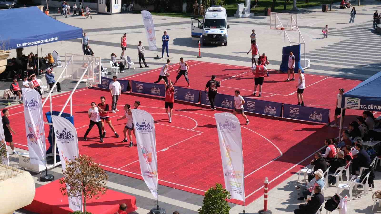 3x3 Basketbol Gençlik Kupası nefesleri kesti