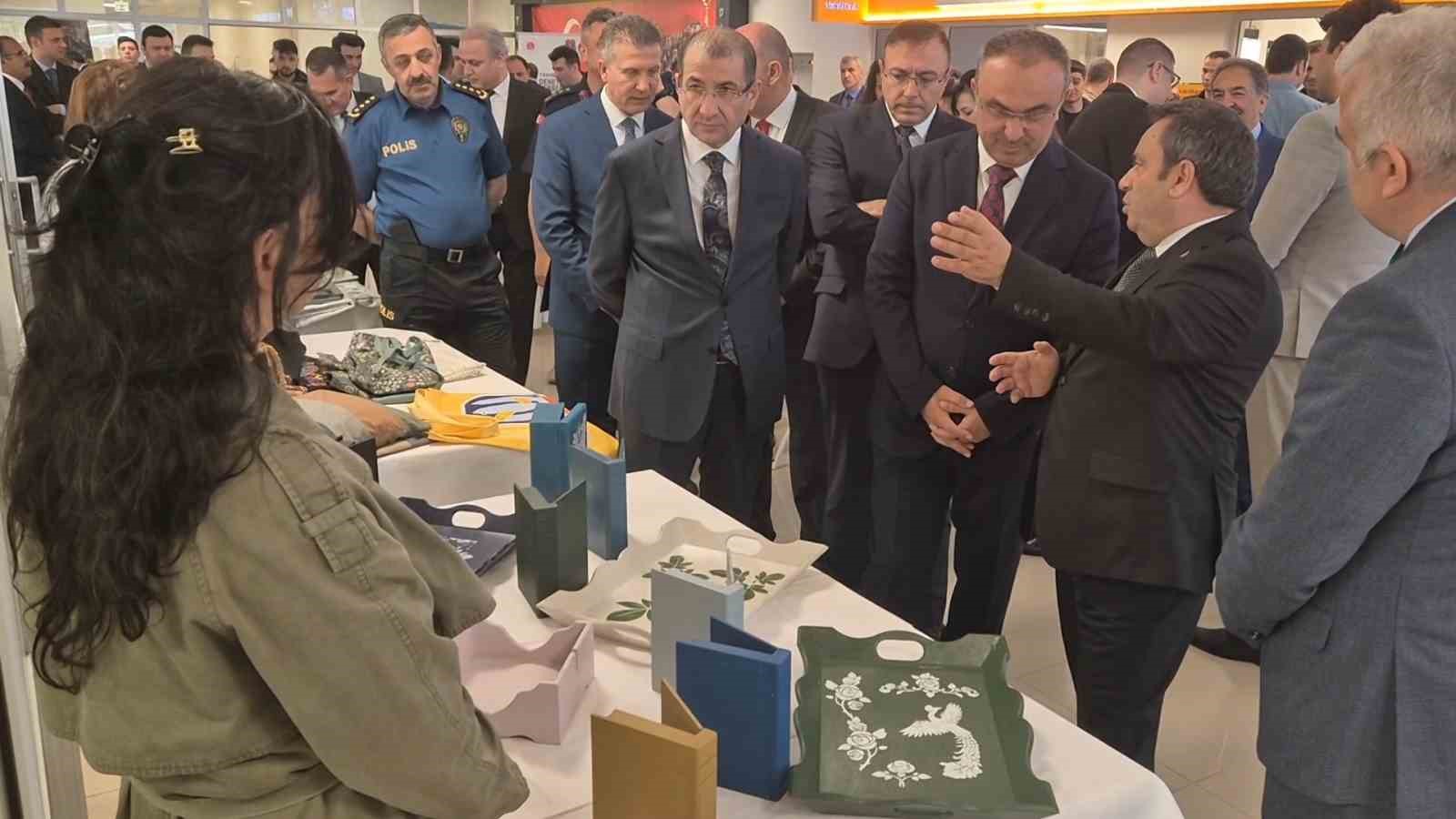 Adaletin &uuml;reten y&uuml;z&uuml;: Y&uuml;k&uuml;ml&uuml;ler &uuml;retiyor, kamu kurumları kazanıyor
