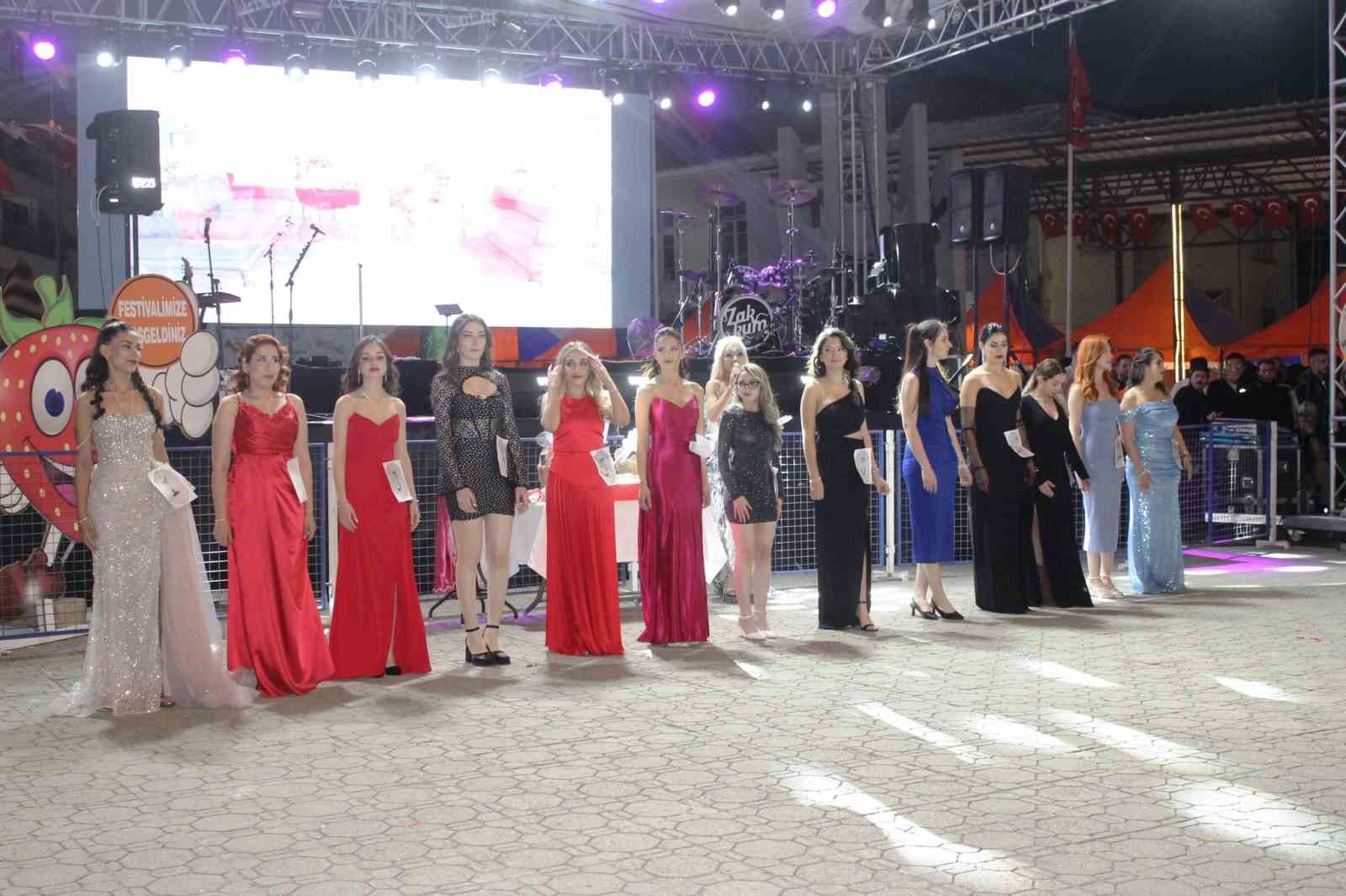 Sultanhisar’da ‘Çilek Güzeli’ belli oldu

