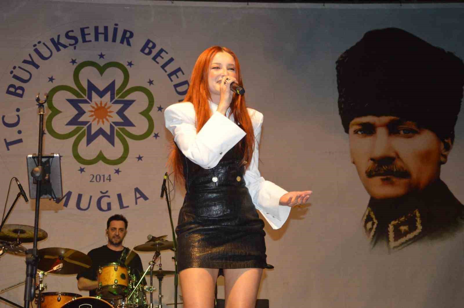 19 Mayıs coşkusu B&uuml;y&uuml;kşehir konserleri ile yaşandı
