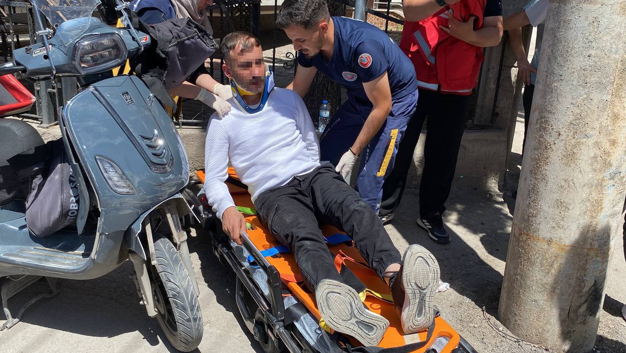 Aksaray’da motosiklet ile otomobil çarpıştı: 1 yaralı