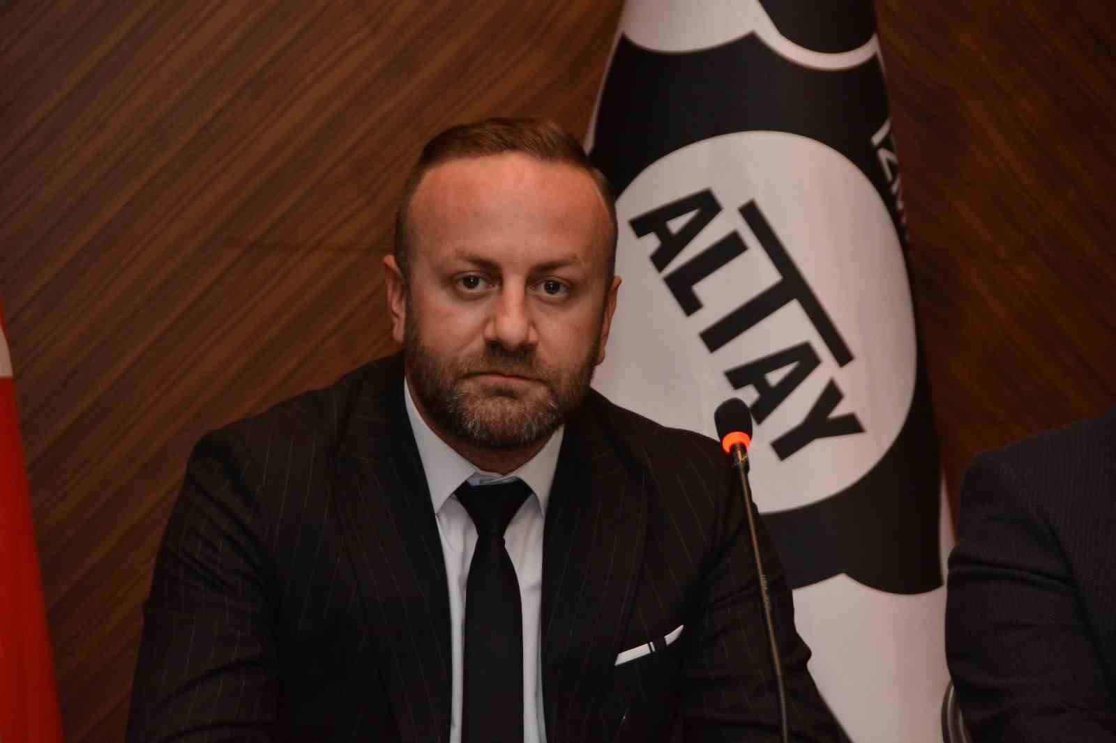 Sinan Kanlı, Altay Spor Kul&uuml;b&uuml;&rsquo;ne başkan adaylığını a&ccedil;ıkladı
