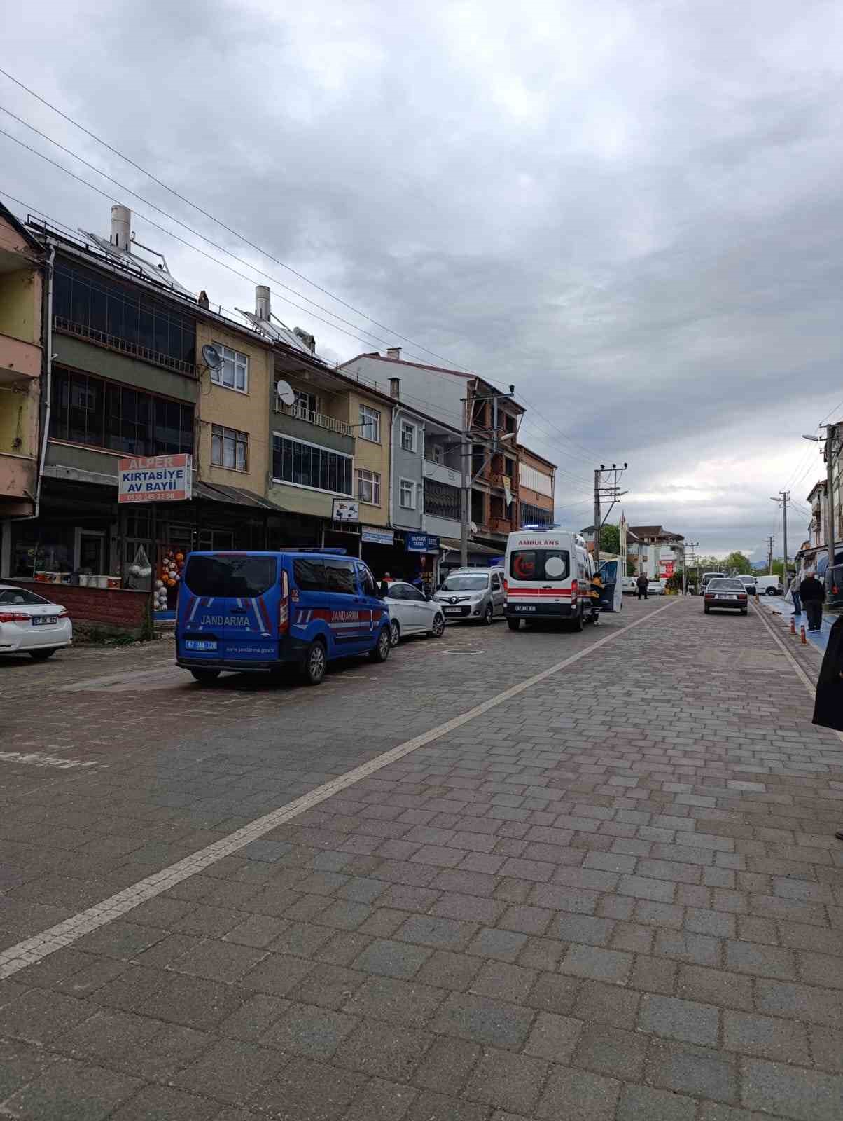 Bu kez insan köpeği ısırdı