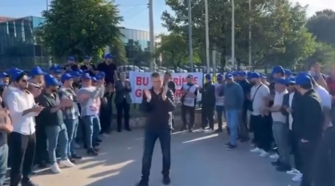 İşçiler maaş ve yan haklarda anlaşamayınca o fabrikada üretim durdu