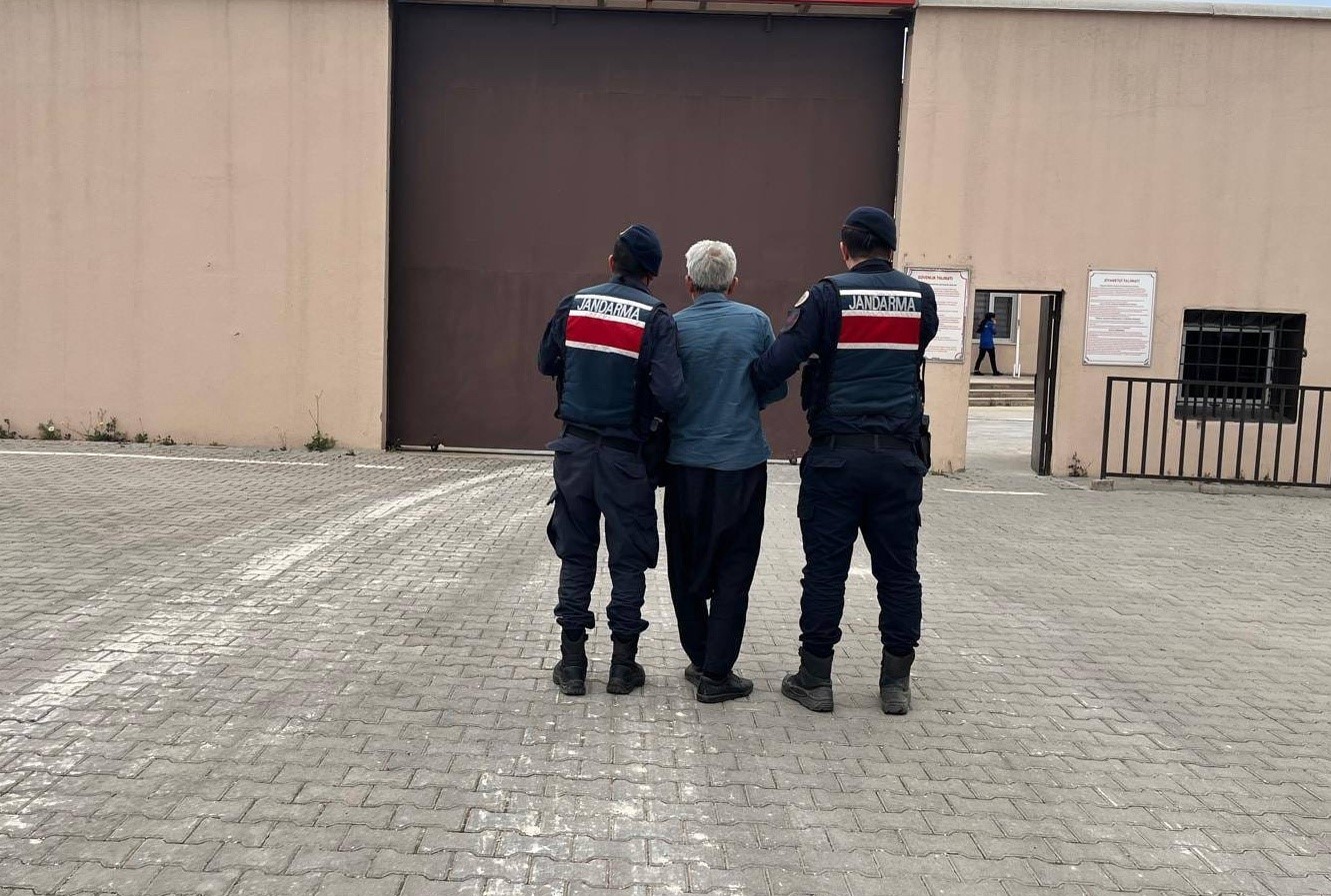 Gaziantep’te düğünde havaya ateş ederken kuzenini vuran maganda tutuklandı