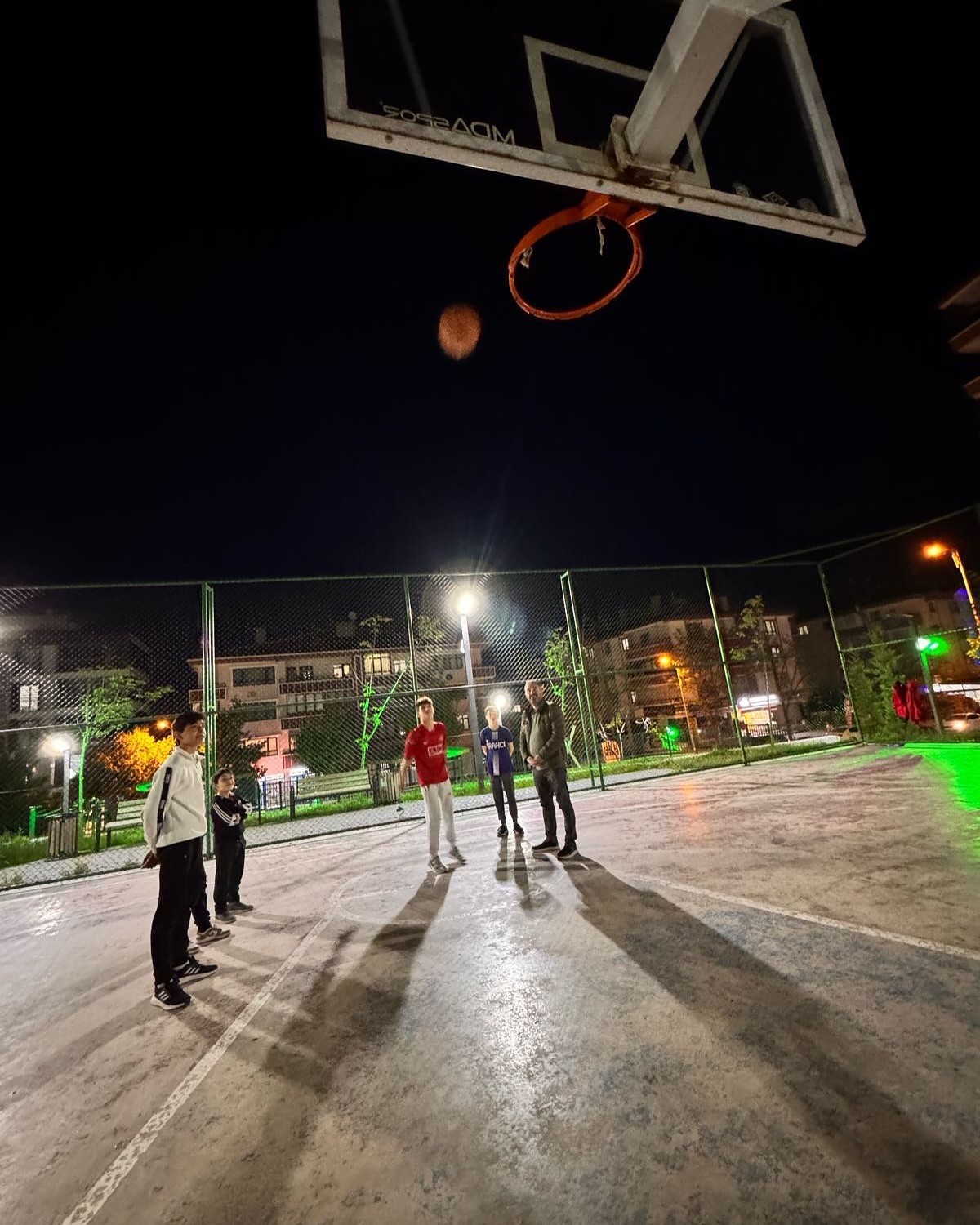 Ertuğrul &Ccedil;etin: "Oynamak sizden, sahalar bizden"
