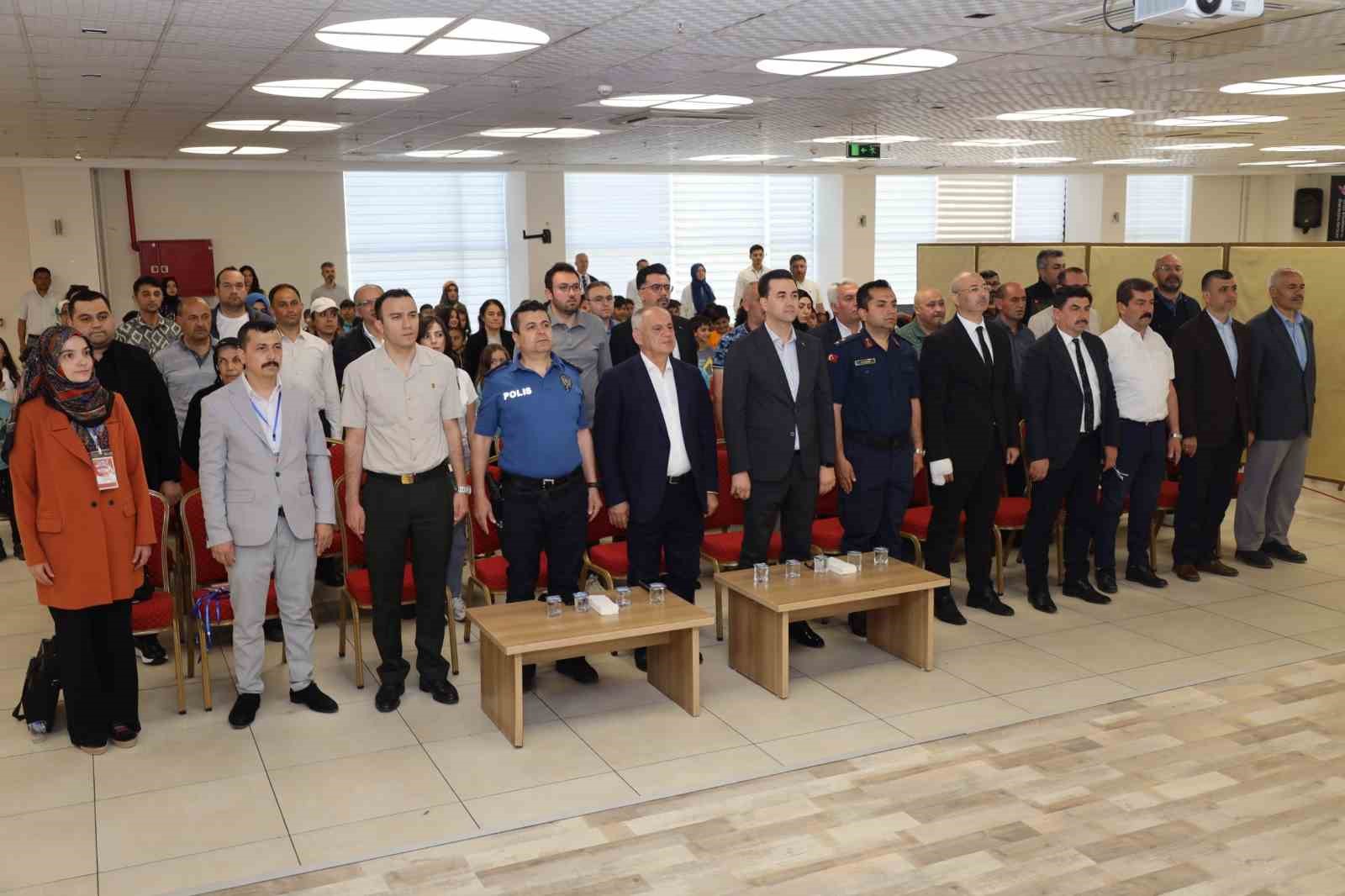 Yahyalı&rsquo;da Robotik Kodlama ve Teknoloji Zirvesi ger&ccedil;ekleştirildi
