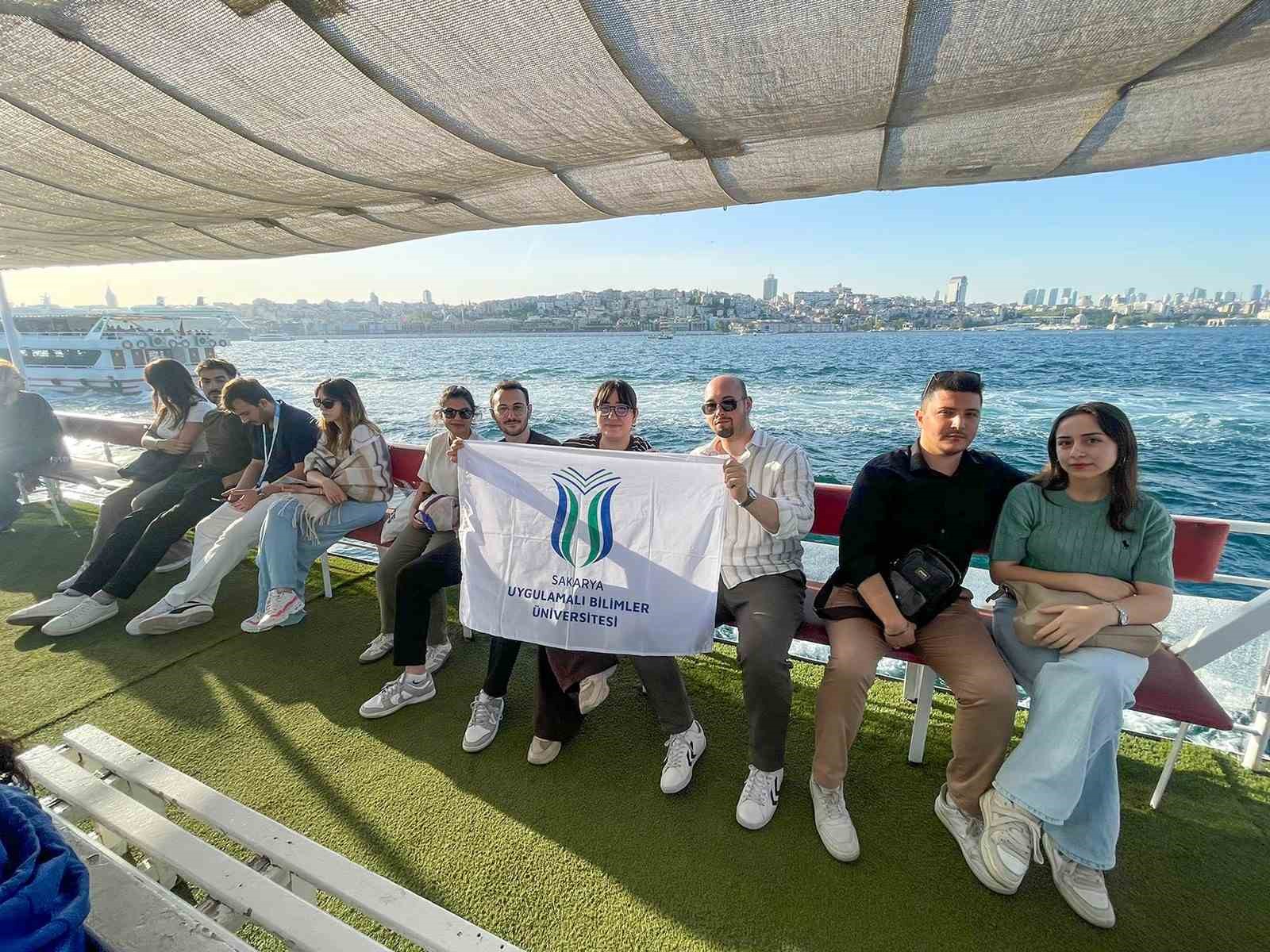 SUB&Uuml; Seyahat ve Rehberlik Topluluğu İstanbul&rsquo;u keşfetti
