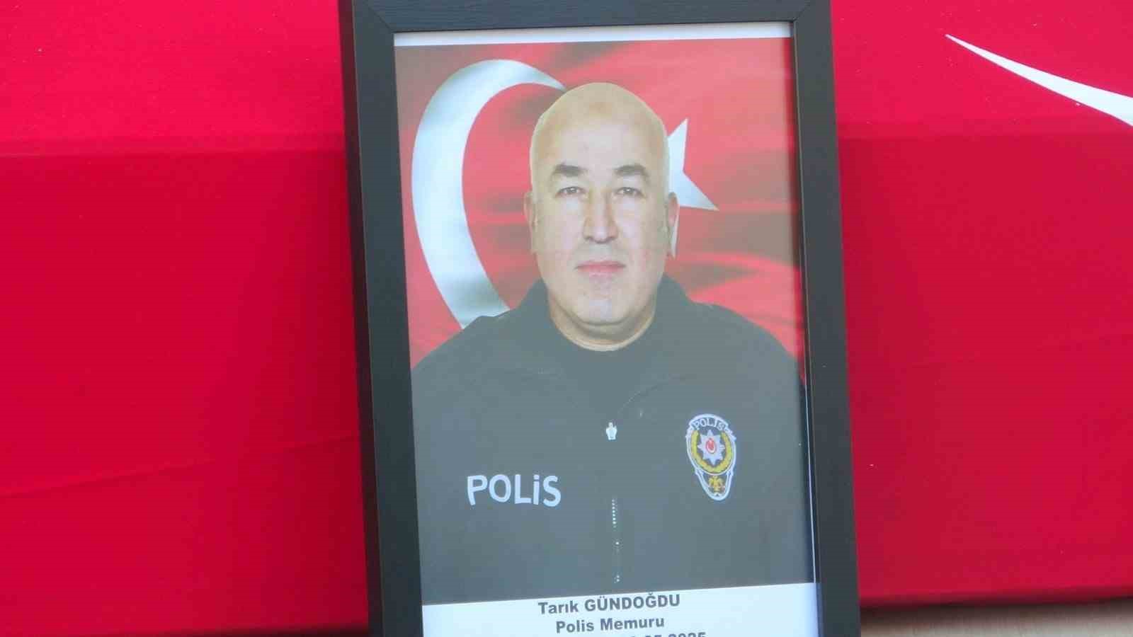 Kalp krizi sonucu hayatını kaybeden polis memuru Muğla&rsquo;da son yolculuğuna uğurlandı
