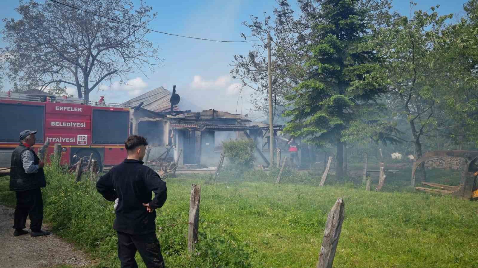 Sinop’ta tek katlı evde yangın
