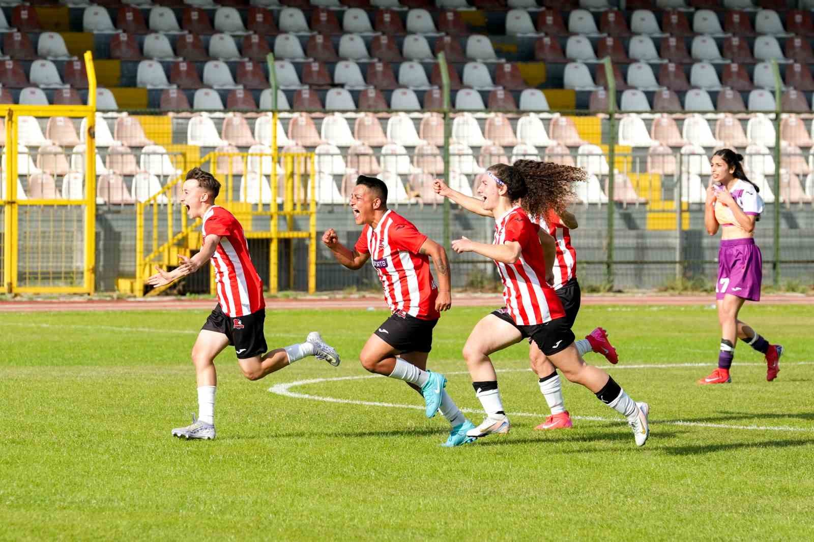 TFF Kadınlar 3. Ligi’nde Bandırmagücü Spor Kulübü yarı finale yükseldi
