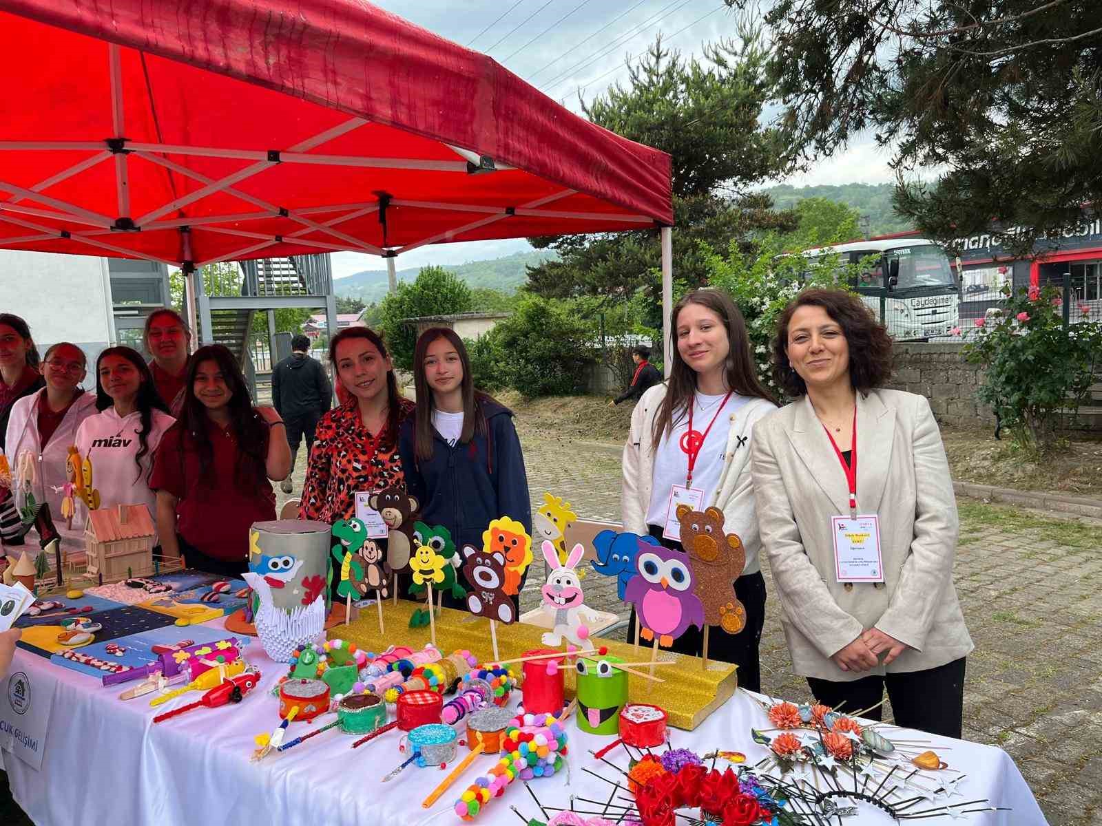 Çok Programlı liseden bilim fuarı