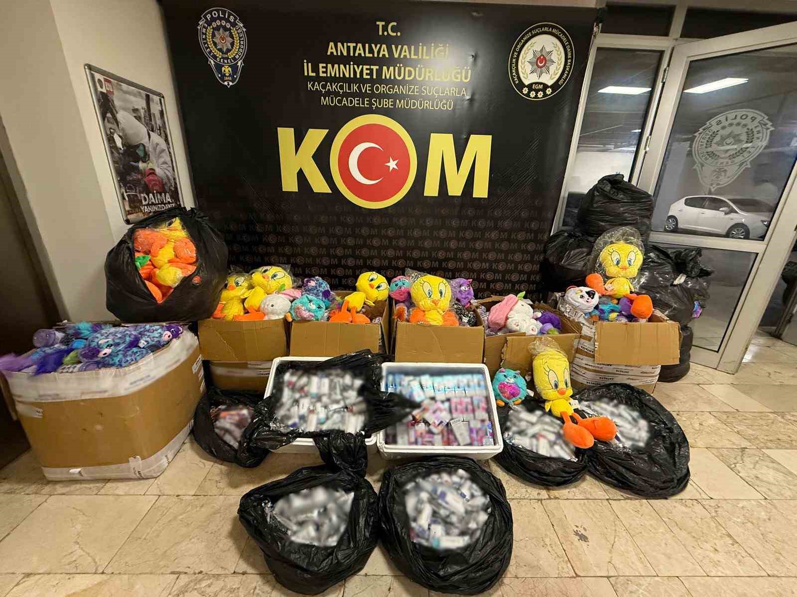 Antalya’da 5 ilçede kaçak ürün operasyonu