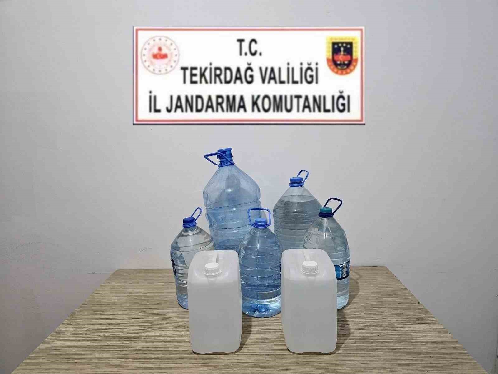 Tekirdağ’da jandarmadan kaçak içki ve ruhsatsız silah operasyonu