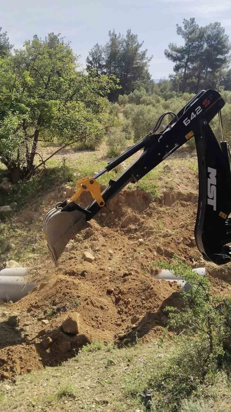 Karacasu’da yağmur suyu tahliye hattı güçleniyor
