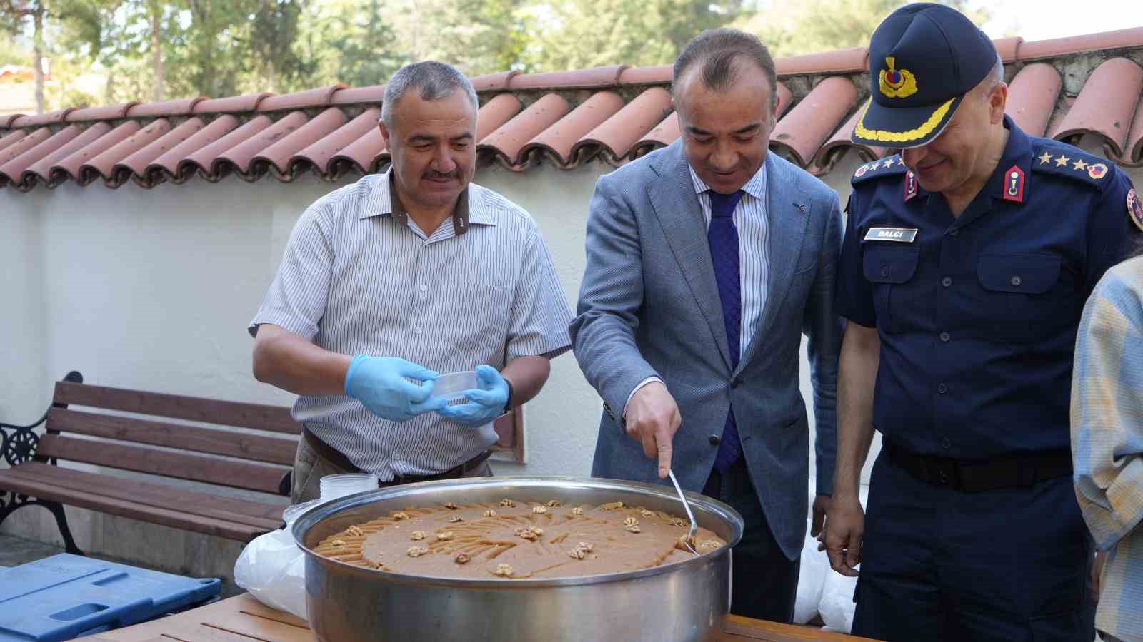 Burdur&rsquo;da T&uuml;rk Mutfağı Haftasında y&ouml;resel lezzetler ikram edildi
