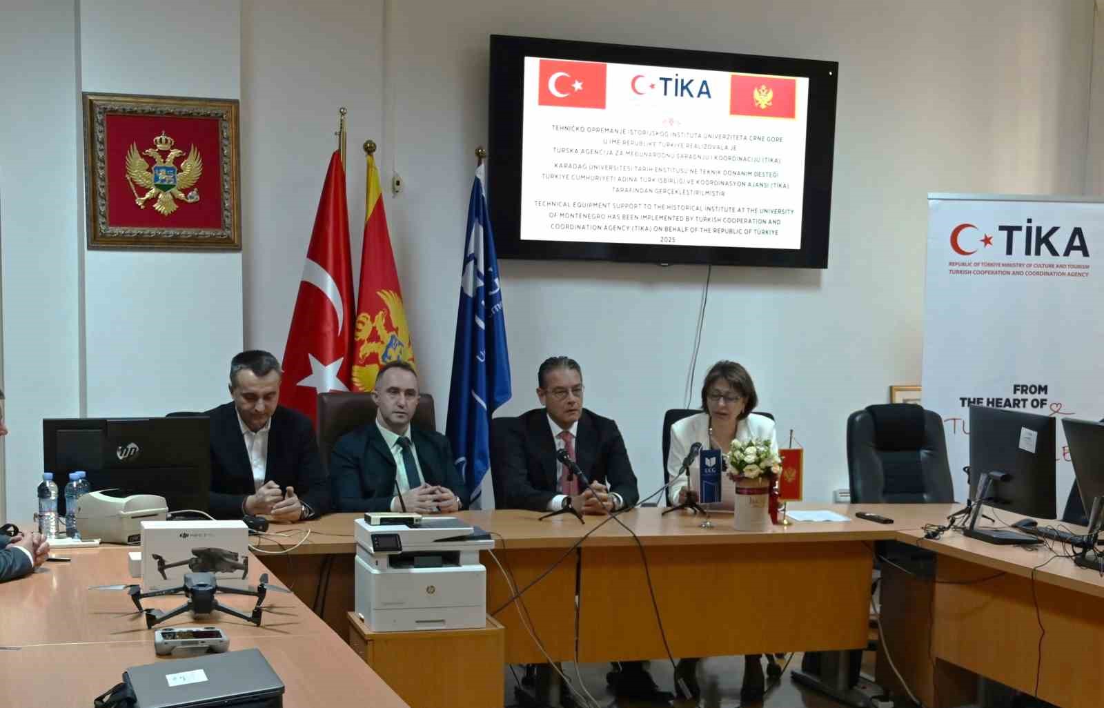 TİKA&rsquo;dan Karadağ &Uuml;niversitesi Tarih Enstit&uuml;s&uuml;&rsquo;ne teknik ekipman desteği
