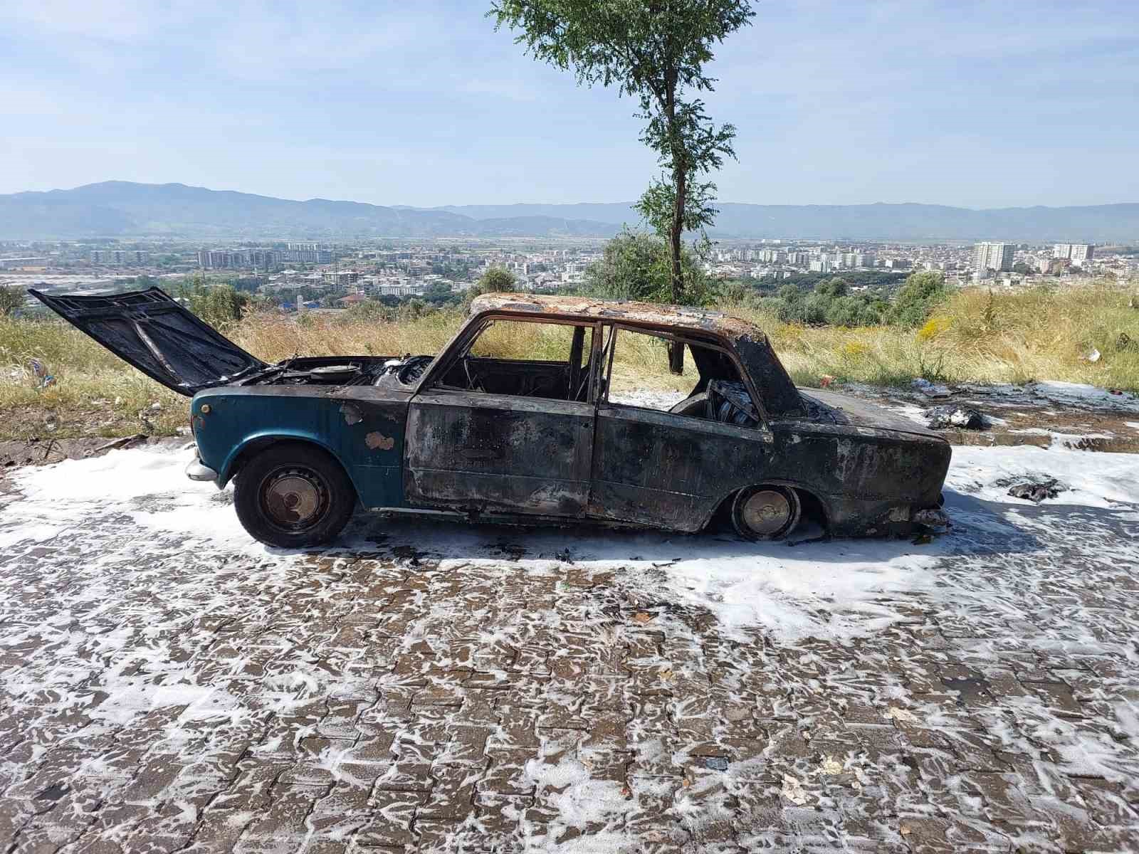 Aydın’da otomobil küle döndü